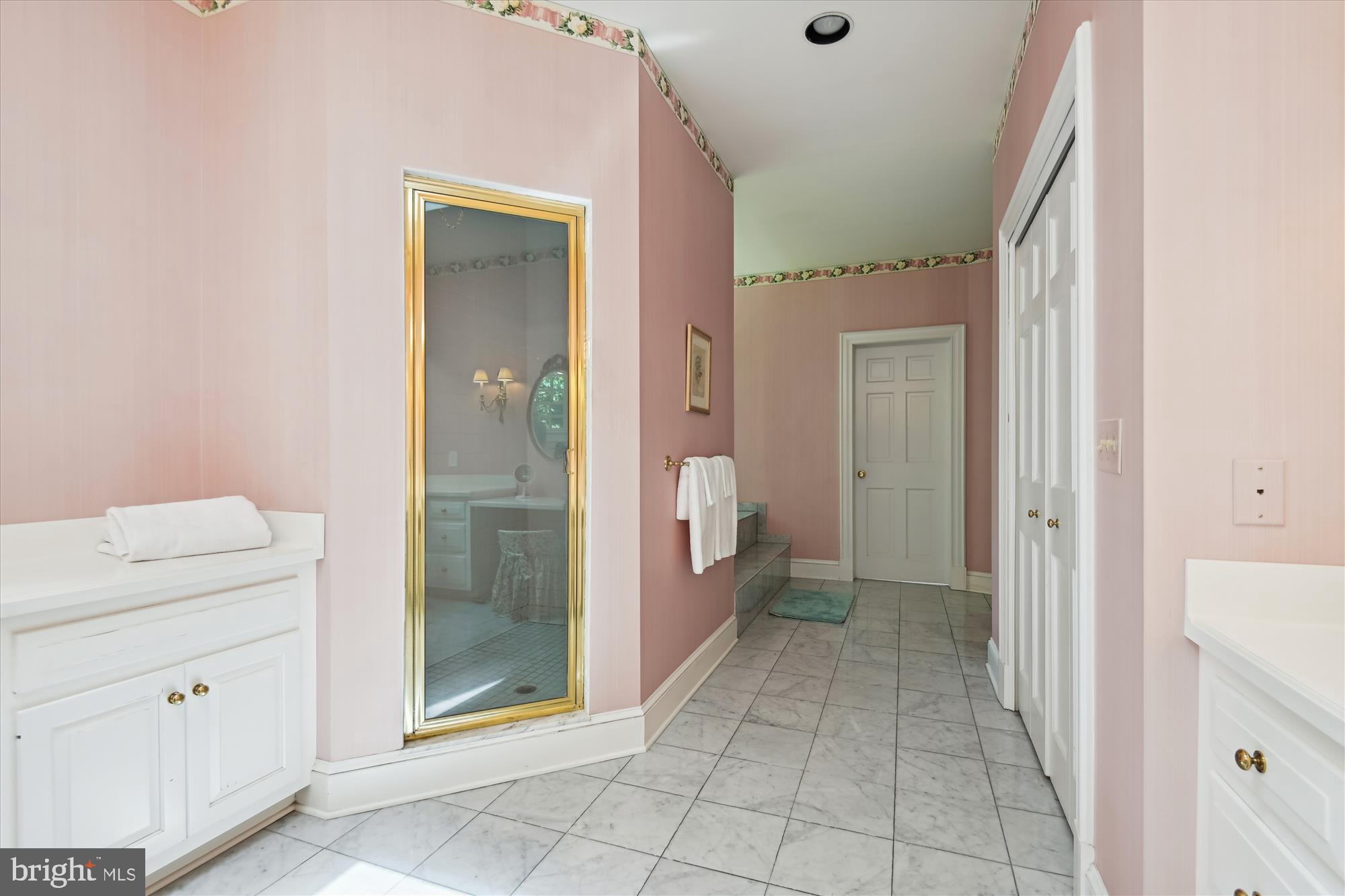 LAURELFORD - Residential