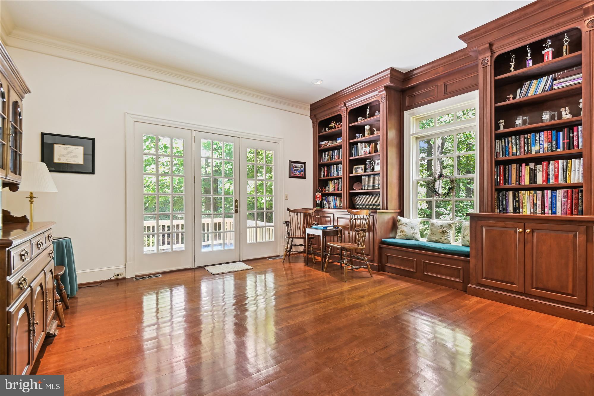 LAURELFORD - Residential