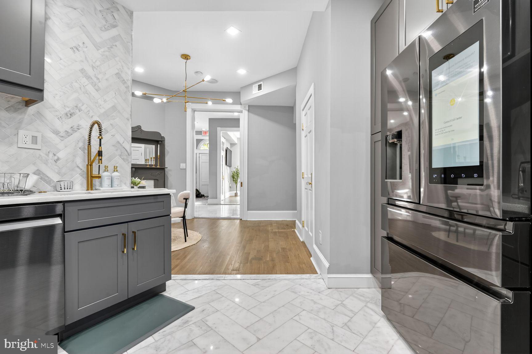 5 NEW YORK AVENUE NW