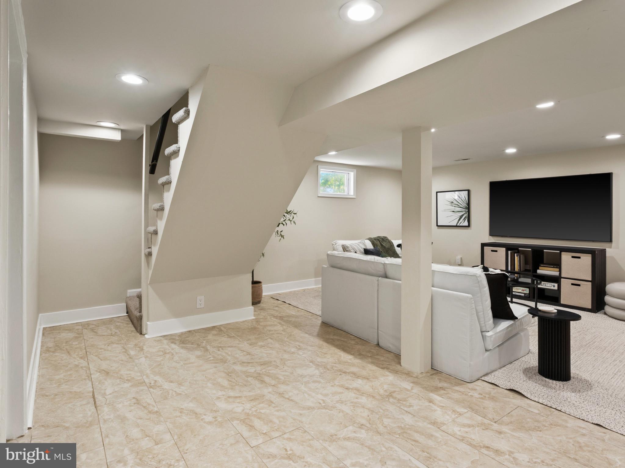 ELM RIDGE - Residential
