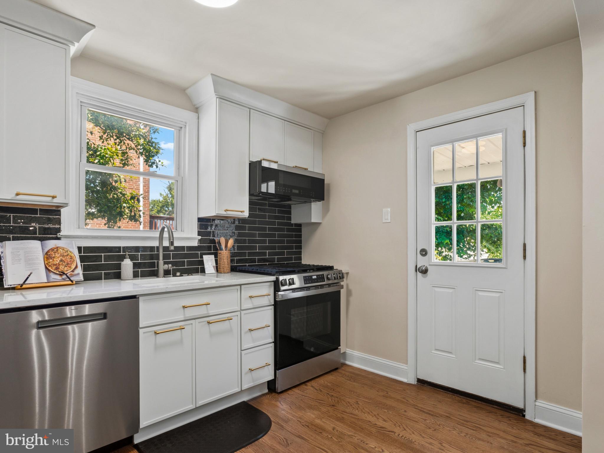 ELM RIDGE - Residential