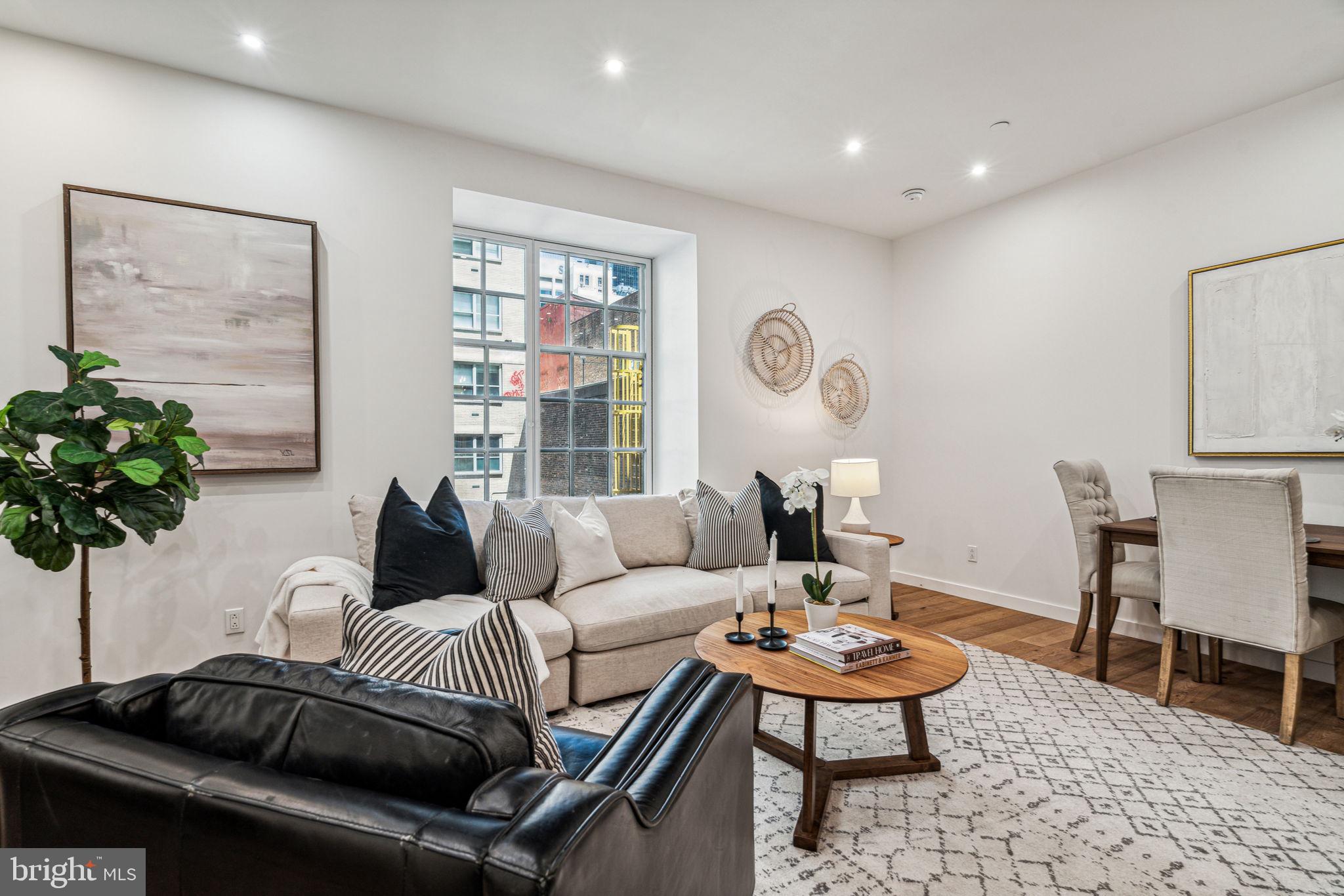 RITTENHOUSE SQUARE - Residential