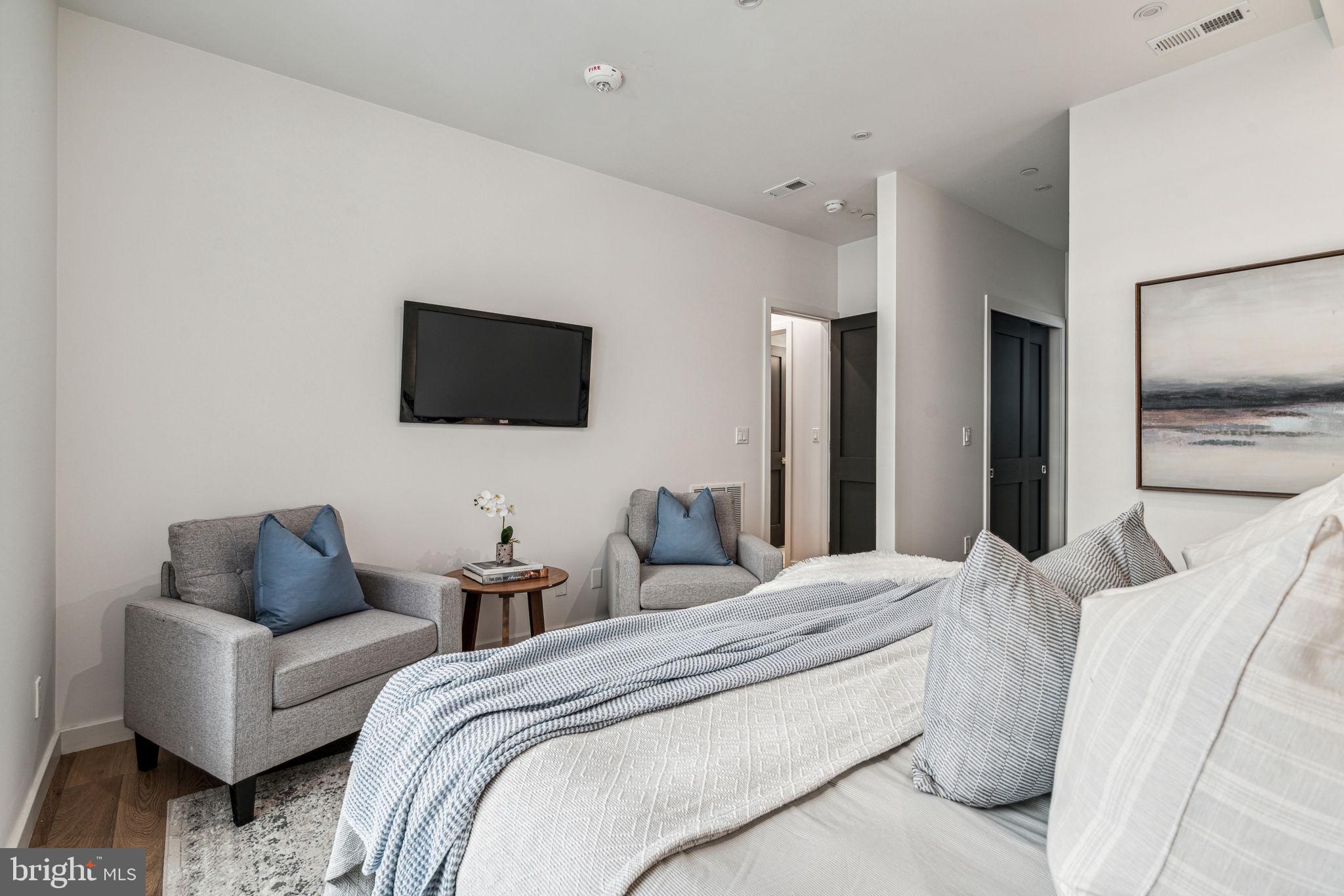 RITTENHOUSE SQUARE - Residential