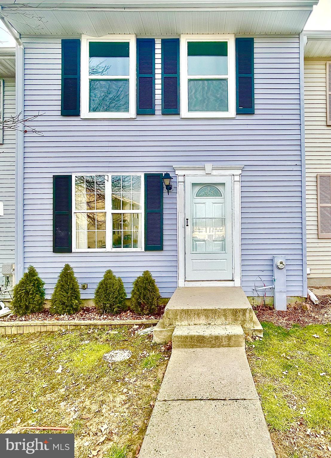 🏡 FOR RENT – Edgewood, MD 21040
Just Listed! Recently renovated 3 Bedroom / 2.5 Bath townhouse in the sought-after Streamside community – now available for $2,100/month!
🛋️ This spacious home features:
Wide plank LVP flooring on all levels
Open concept living & dining area
Large kitchen with stainless steel appliances and sliding glass door to a future deck
3 spacious bedrooms and fully renovated hall bath upstairs
Fully finished basement with rec room, full bath, walkout slider to fenced yard and patio
Dedicated laundry room with washer and dryer included
Central air, new water heater, new roof, and new windows
📍Harr Park, Edgewood, MD 21040
💬 Se habla Español
Rental Details & Requirements:
💵 Rent: $2,100/month
💰 Security Deposit: $2,100
💳 Application Fee: $45 per adult
🧾 Utilities: Tenant's responsibility
📋 Application includes:
Rental history check
Credit report
Background check
📸 Click the button below to view photos or message Raul Arrunategui for more info and showings.
Move-in ready – schedule your showing today!