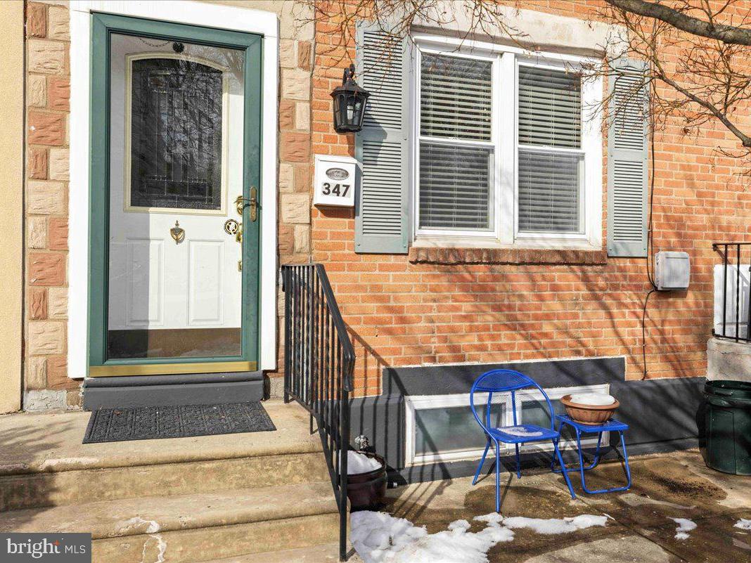 ROXBOROUGH - Residential