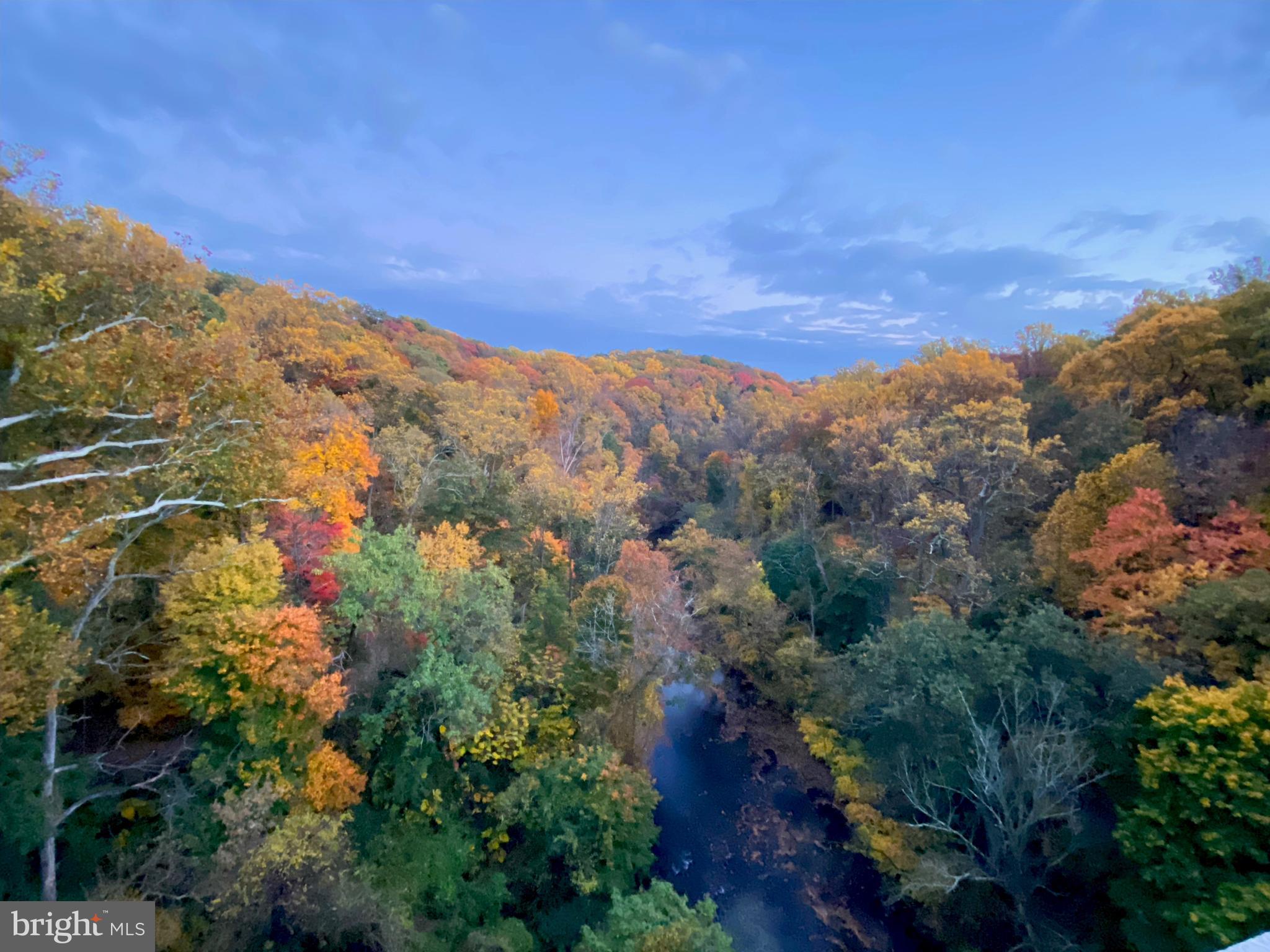 ROXBOROUGH - Residential