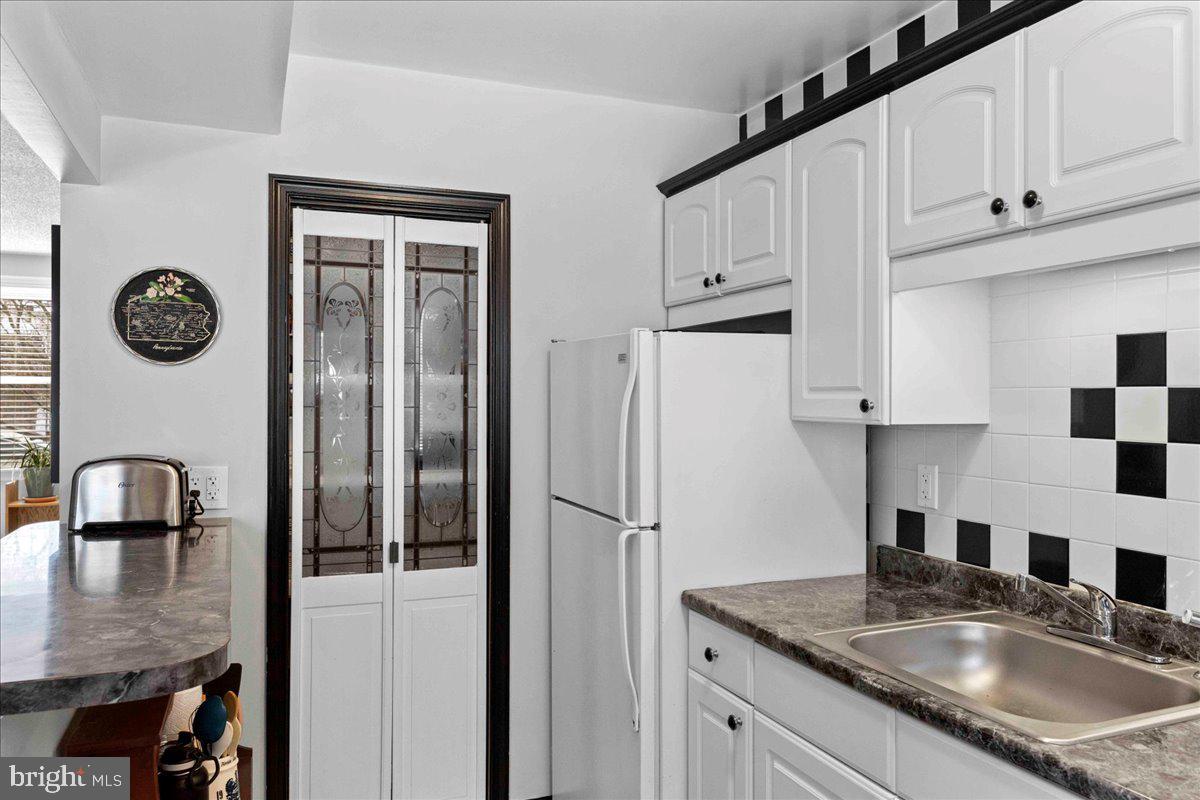 ROXBOROUGH - Residential