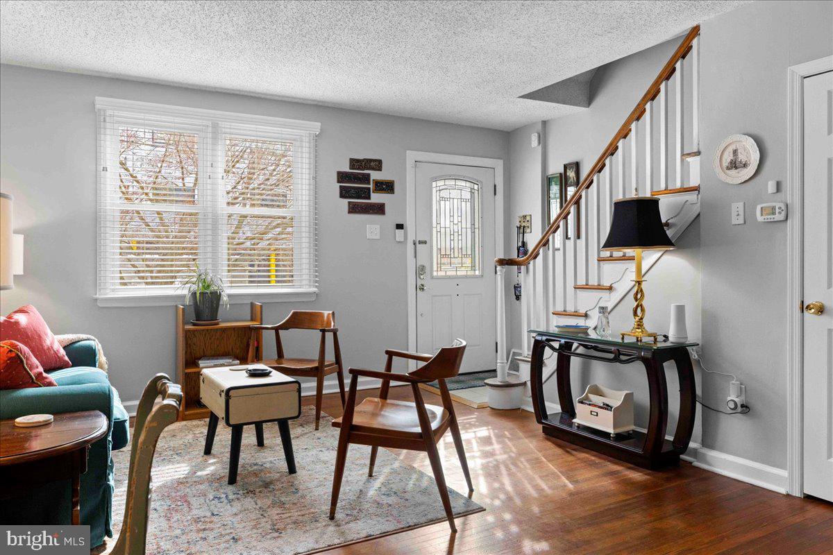 ROXBOROUGH - Residential