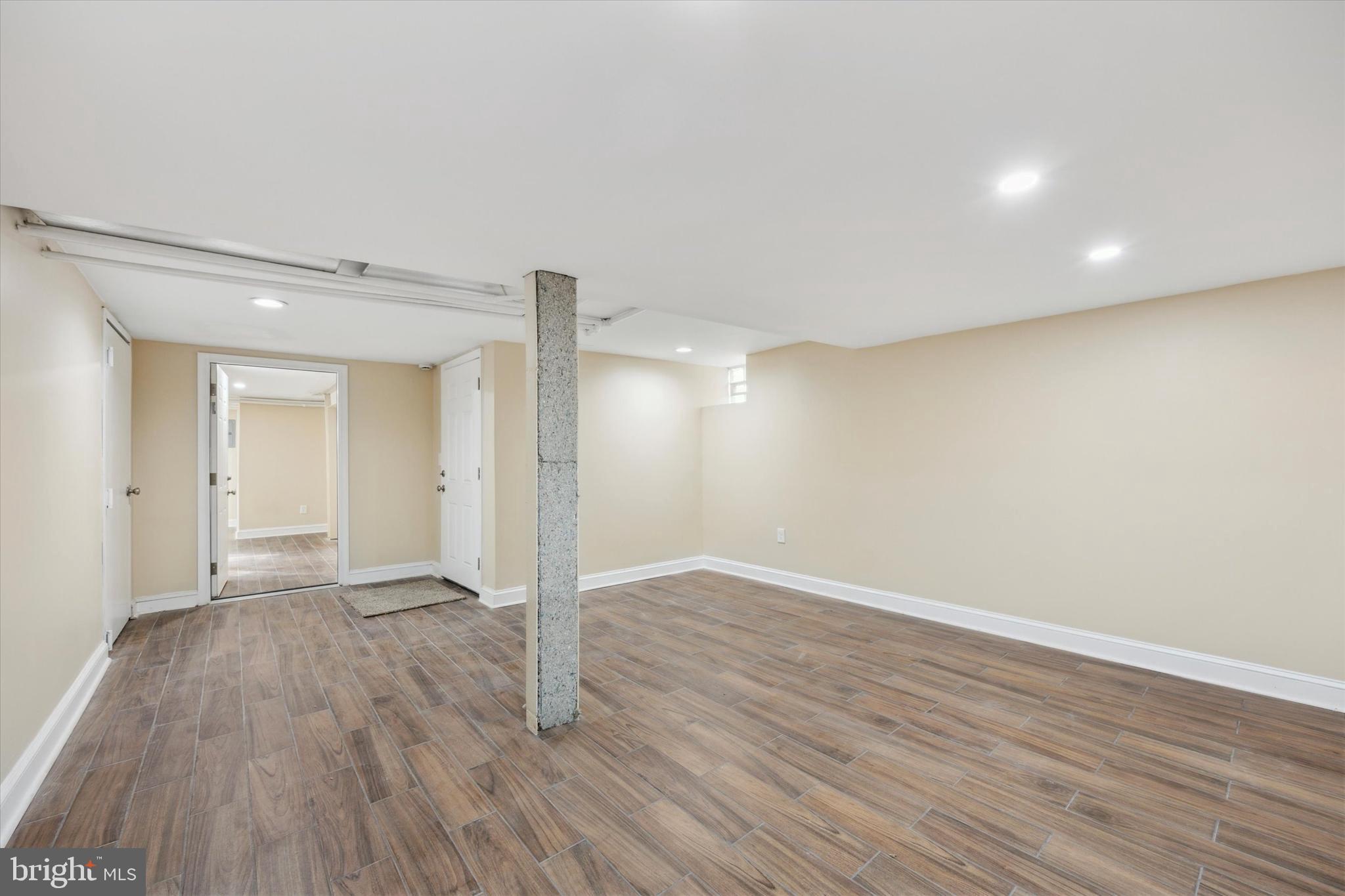 DREXEL MANOR - Residential Lease