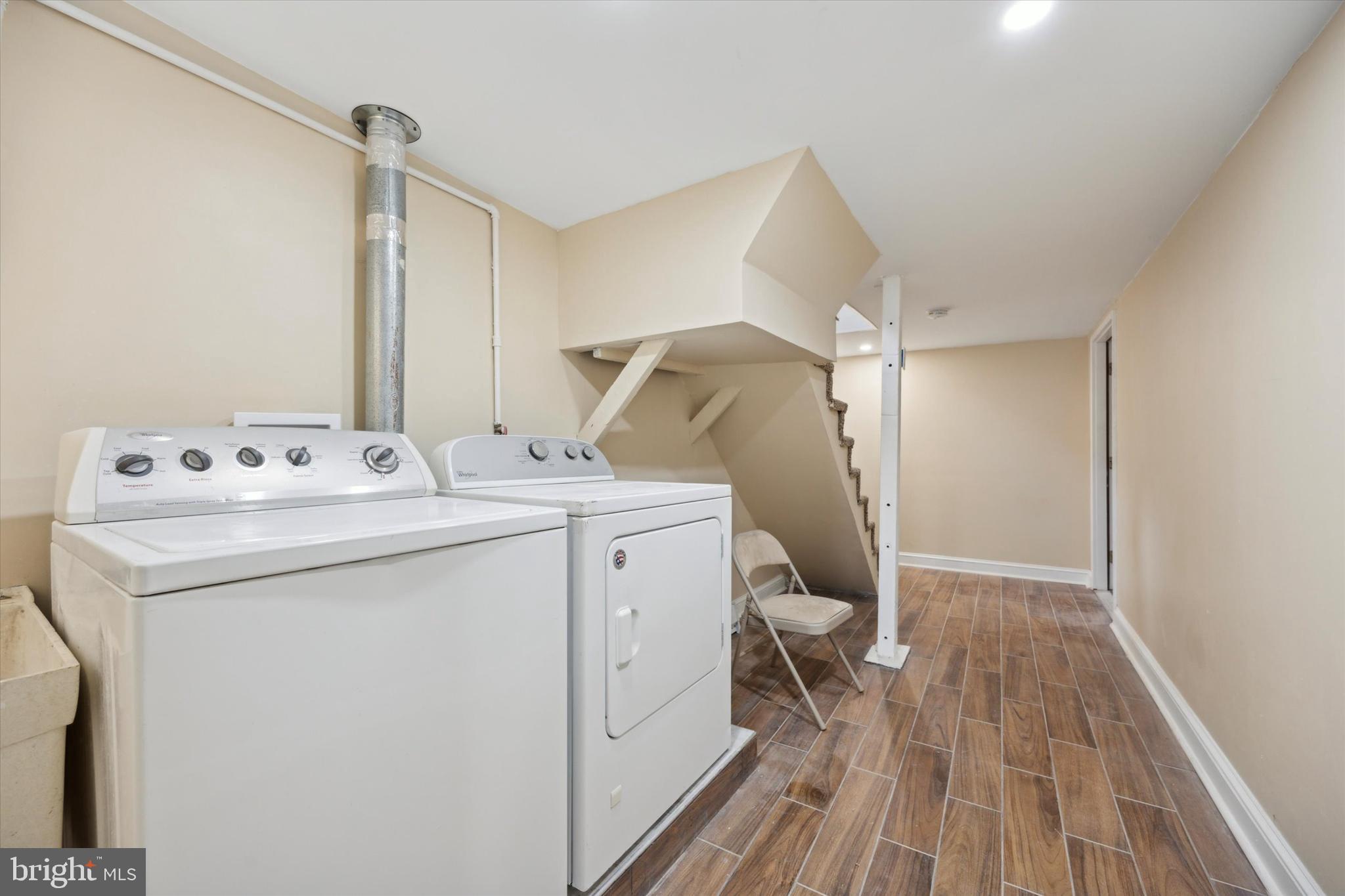 DREXEL MANOR - Residential Lease