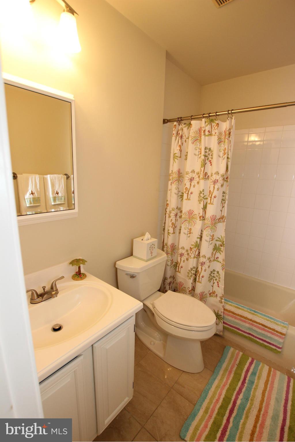 LAKE RIDGE - Residential