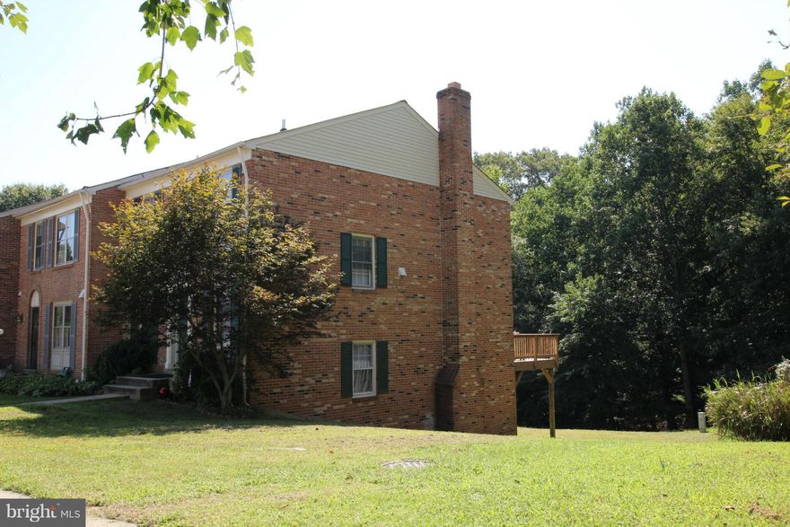 Beautifully updated end unit with walk out basement and Backing to Gorgeous Trees! New Carpet all 3 levels, Fresh Paint Throughout, New Kitchen with Maple Cabinets, Granite Countertops, Stainless Steel Appliances and Dura-Ceramic Floor! Updated Baths on all 3 Levels! New Faucets, Fixtures, Toilets, Sinks, Updated Ceramic Floors and Surrounds.  This one shines! Wonderful Lake Ridge Community!