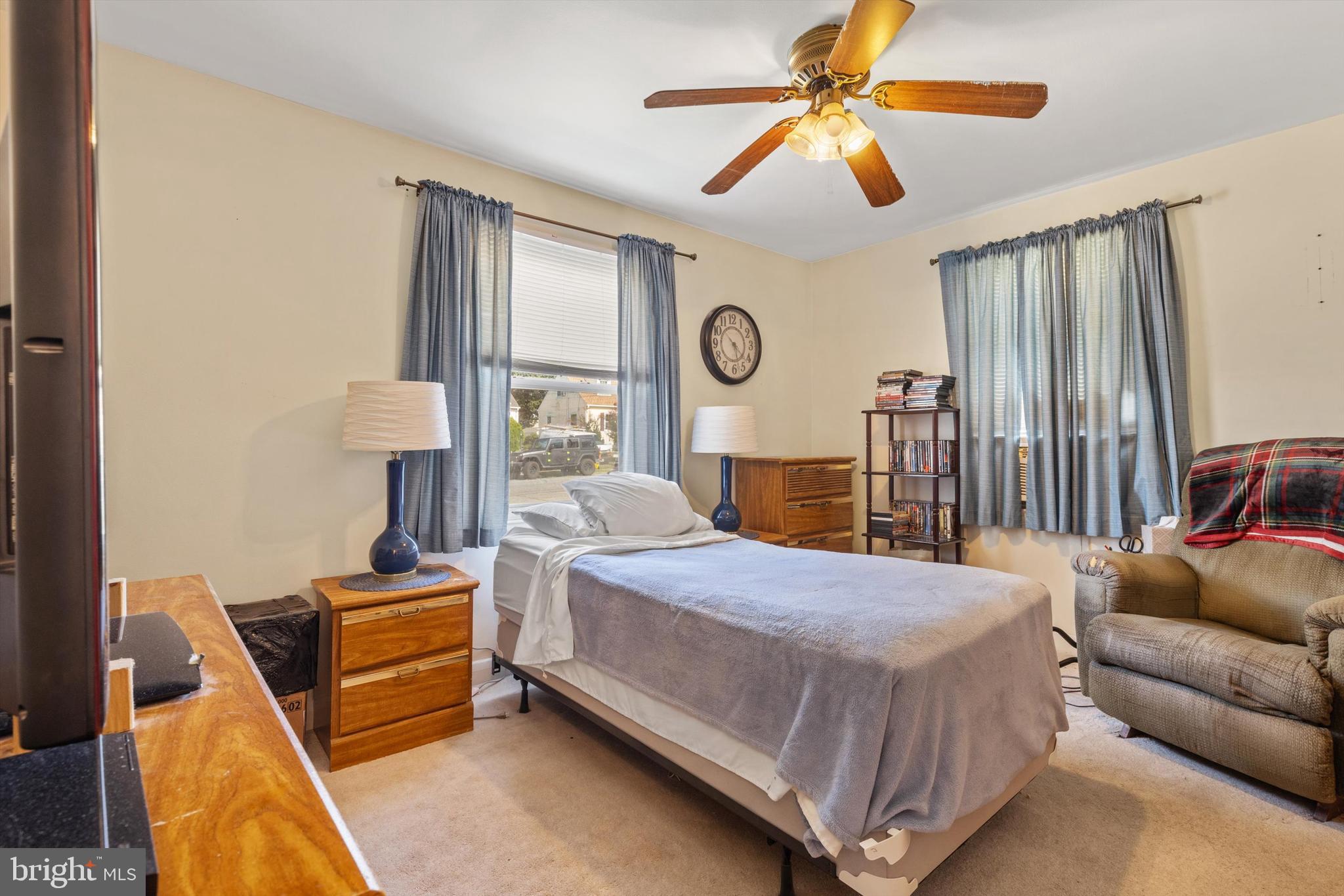 MEADOWBROOK - Residential