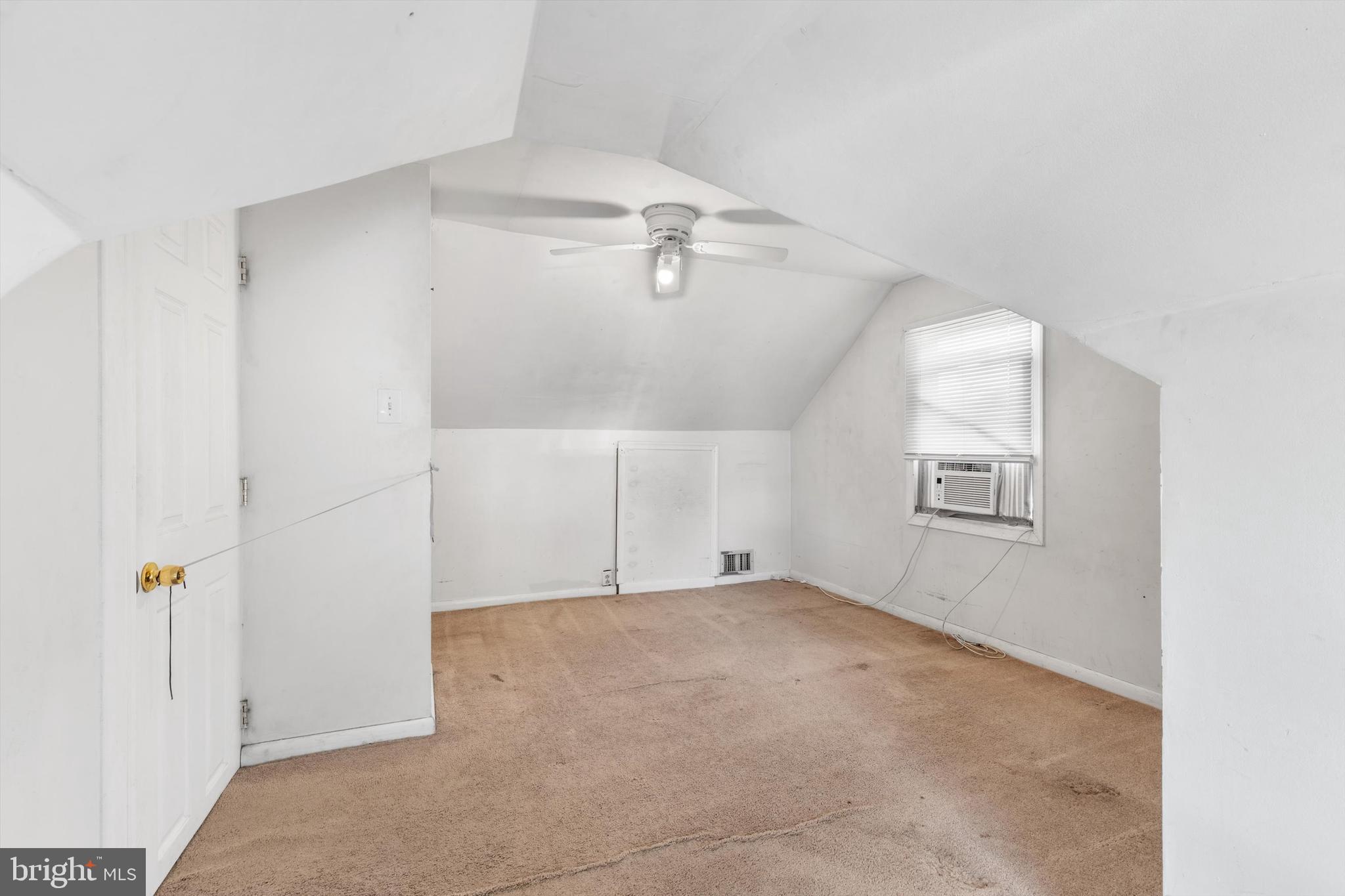 MEADOWBROOK - Residential