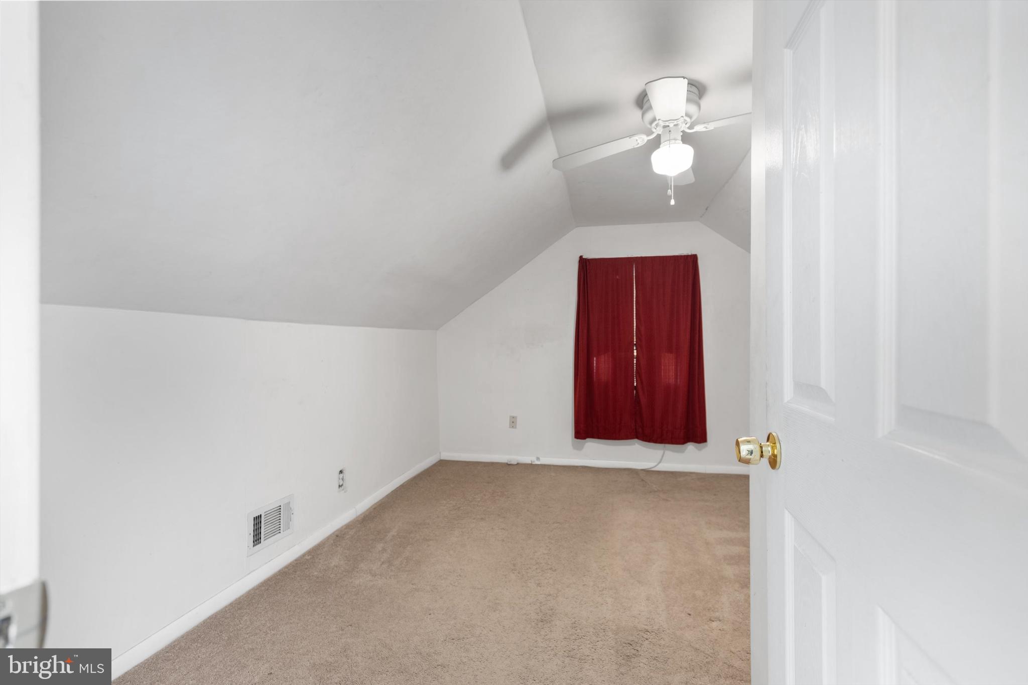 MEADOWBROOK - Residential