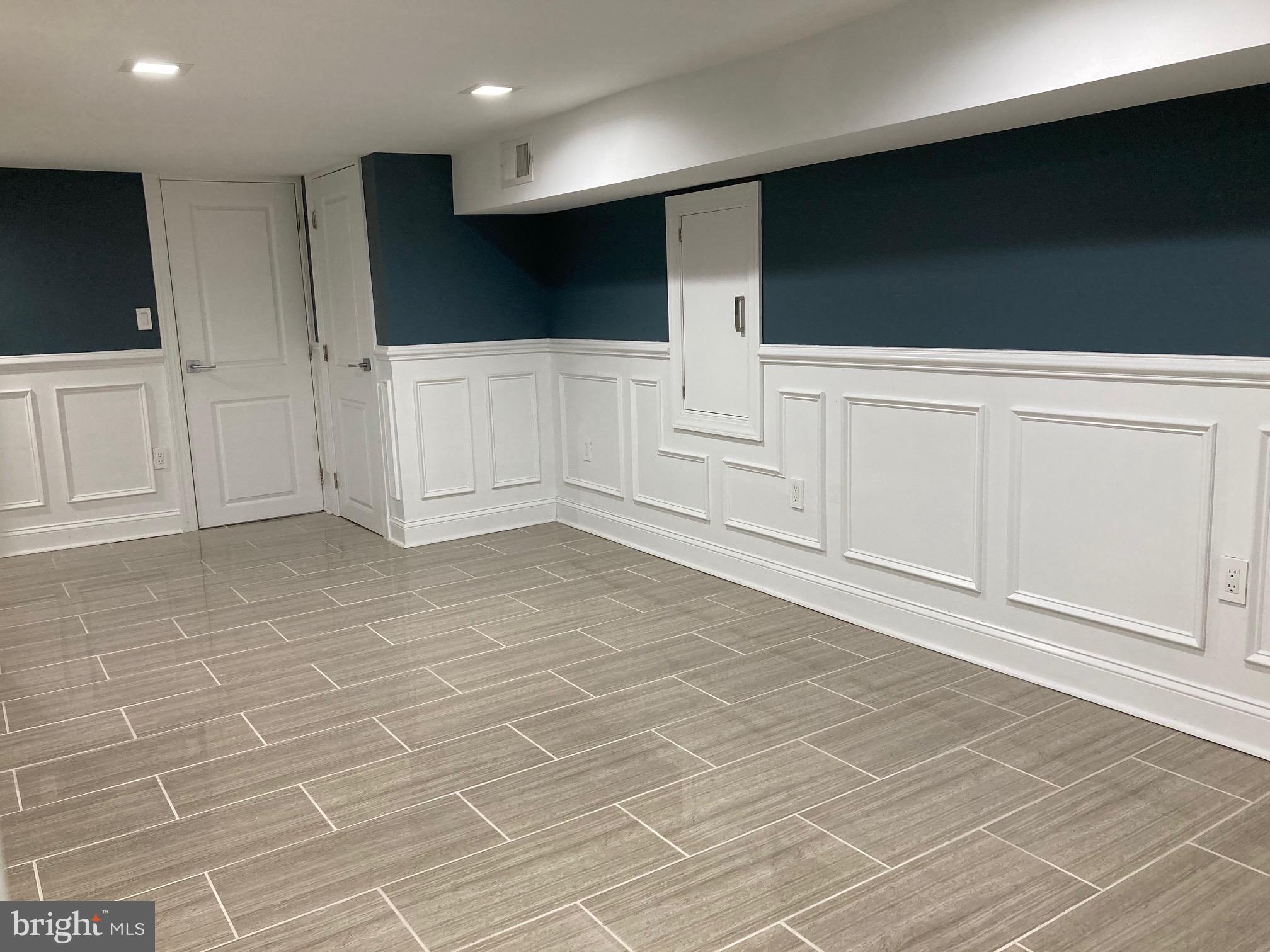 WHITMAN - Residential Lease
