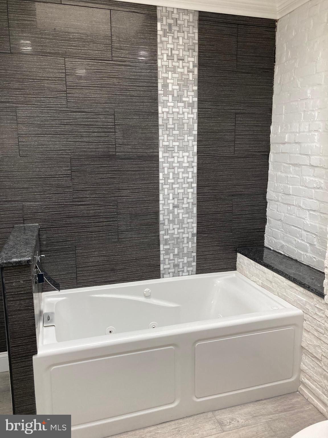 WHITMAN - Residential Lease