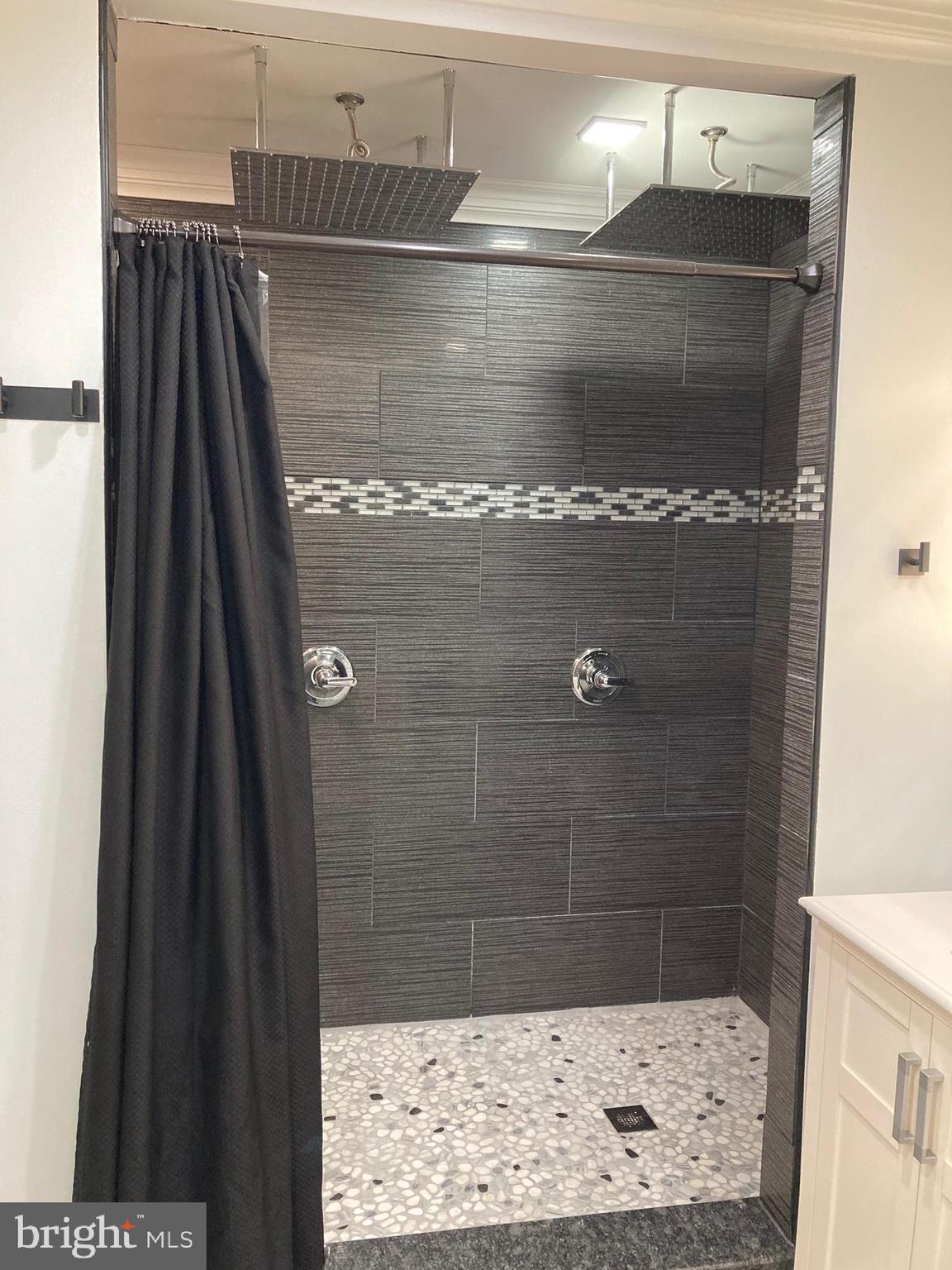 WHITMAN - Residential Lease