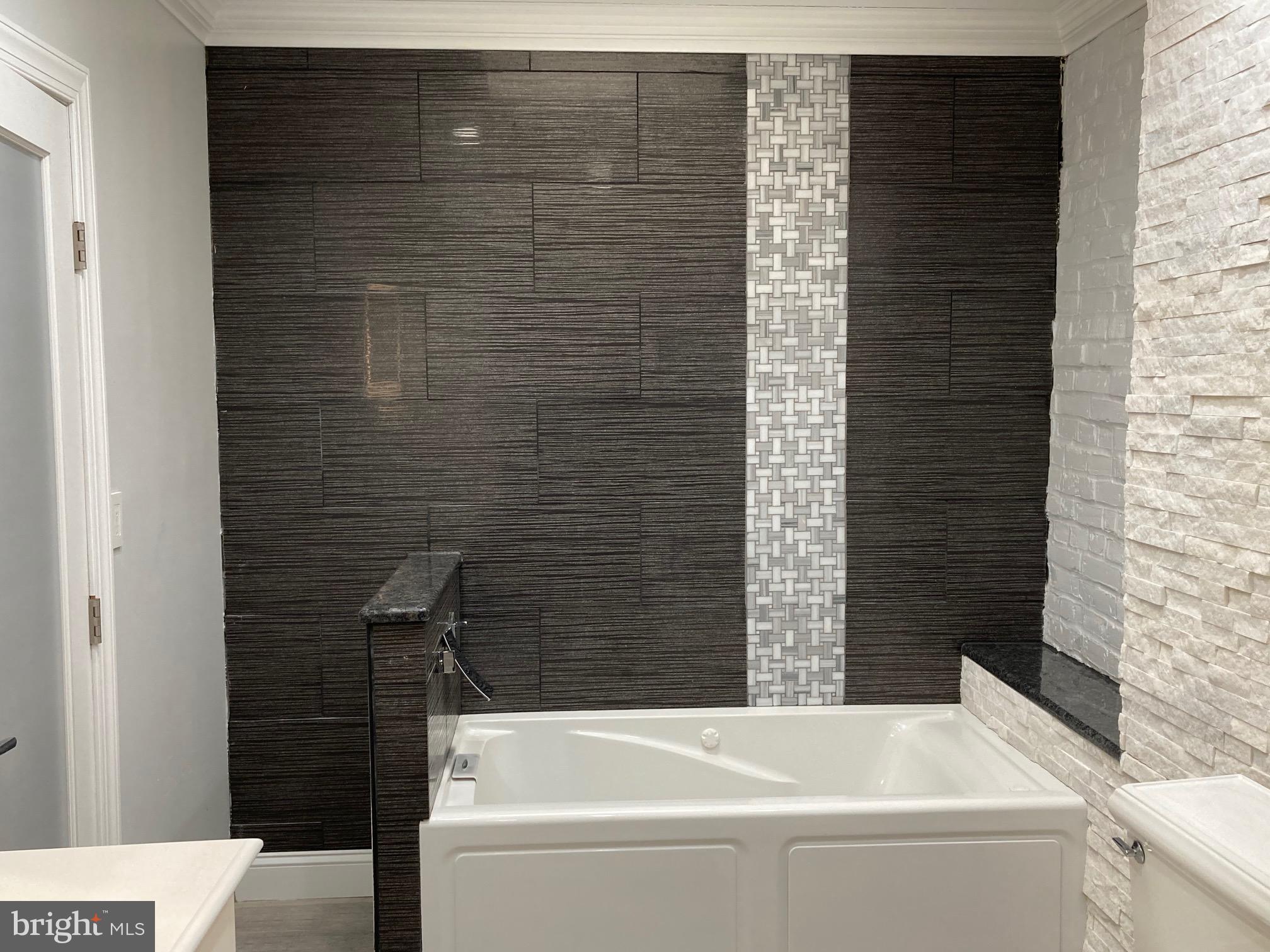 WHITMAN - Residential Lease