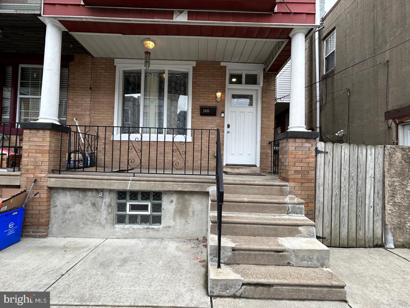 WHITMAN - Residential Lease