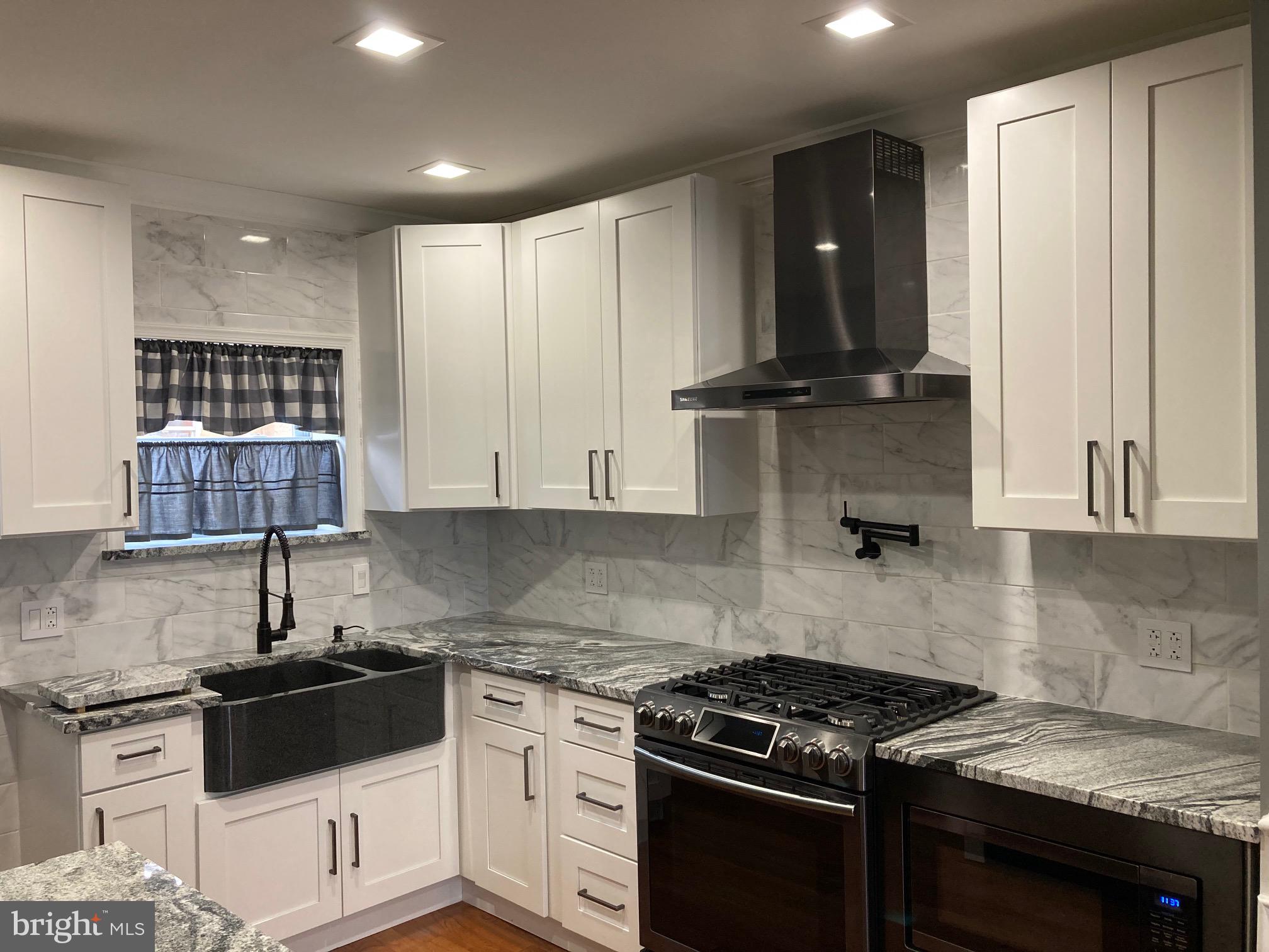 WHITMAN - Residential Lease
