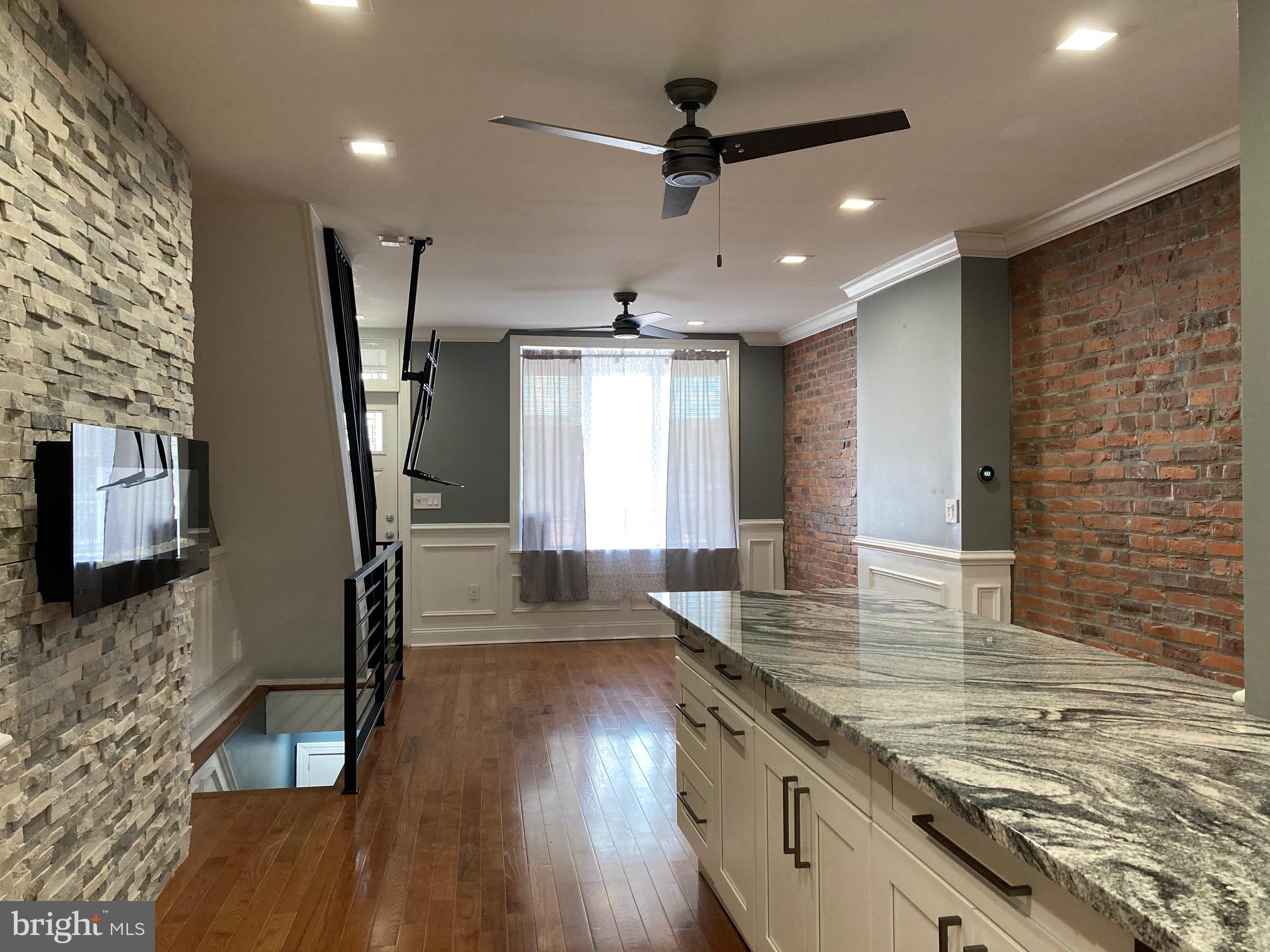 WHITMAN - Residential Lease