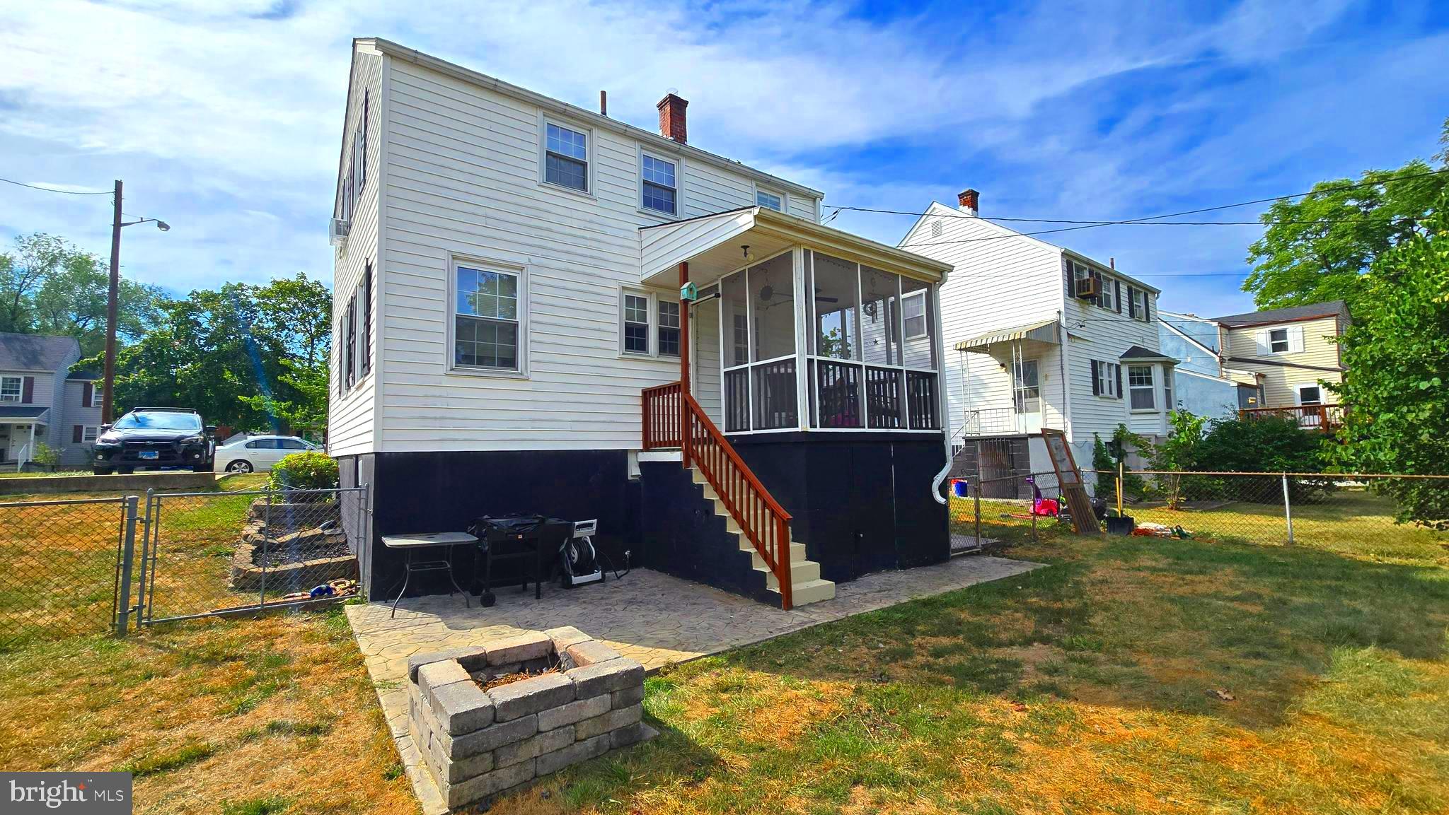 BERKELEY MANOR - Residential