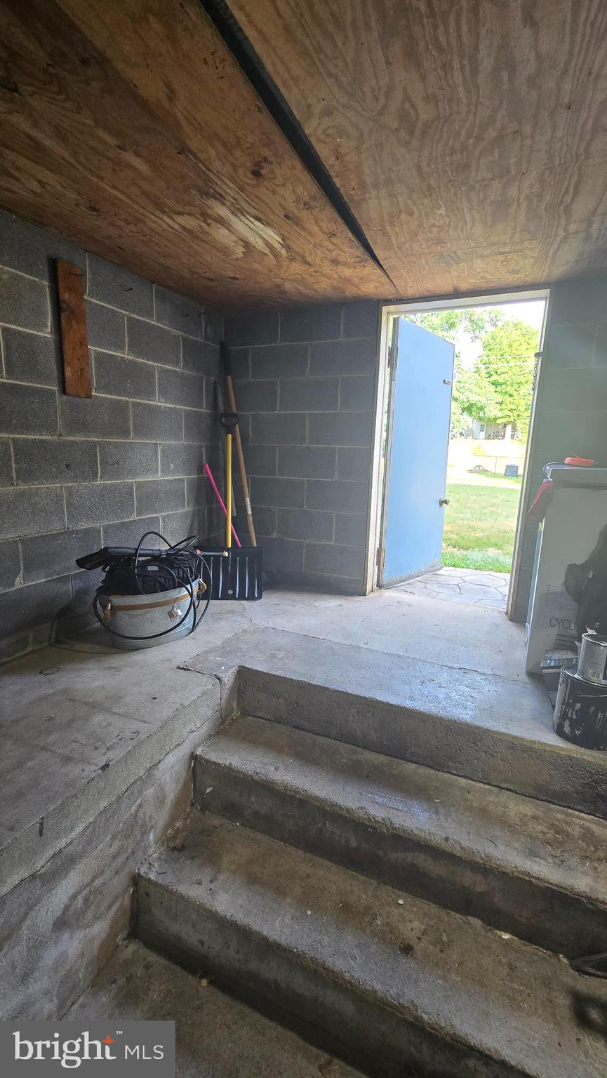 BERKELEY MANOR - Residential