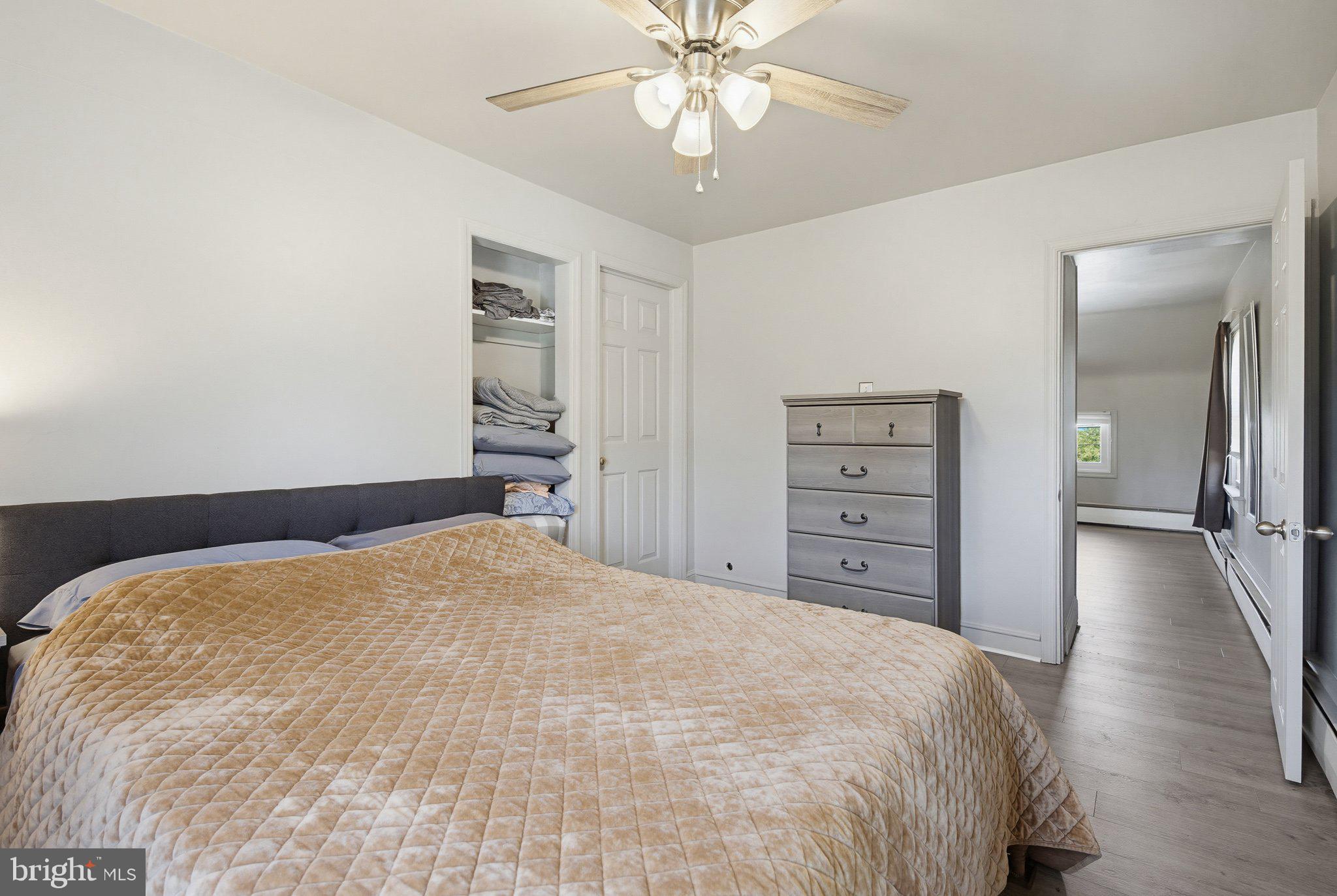 KINDERHOOK - Residential