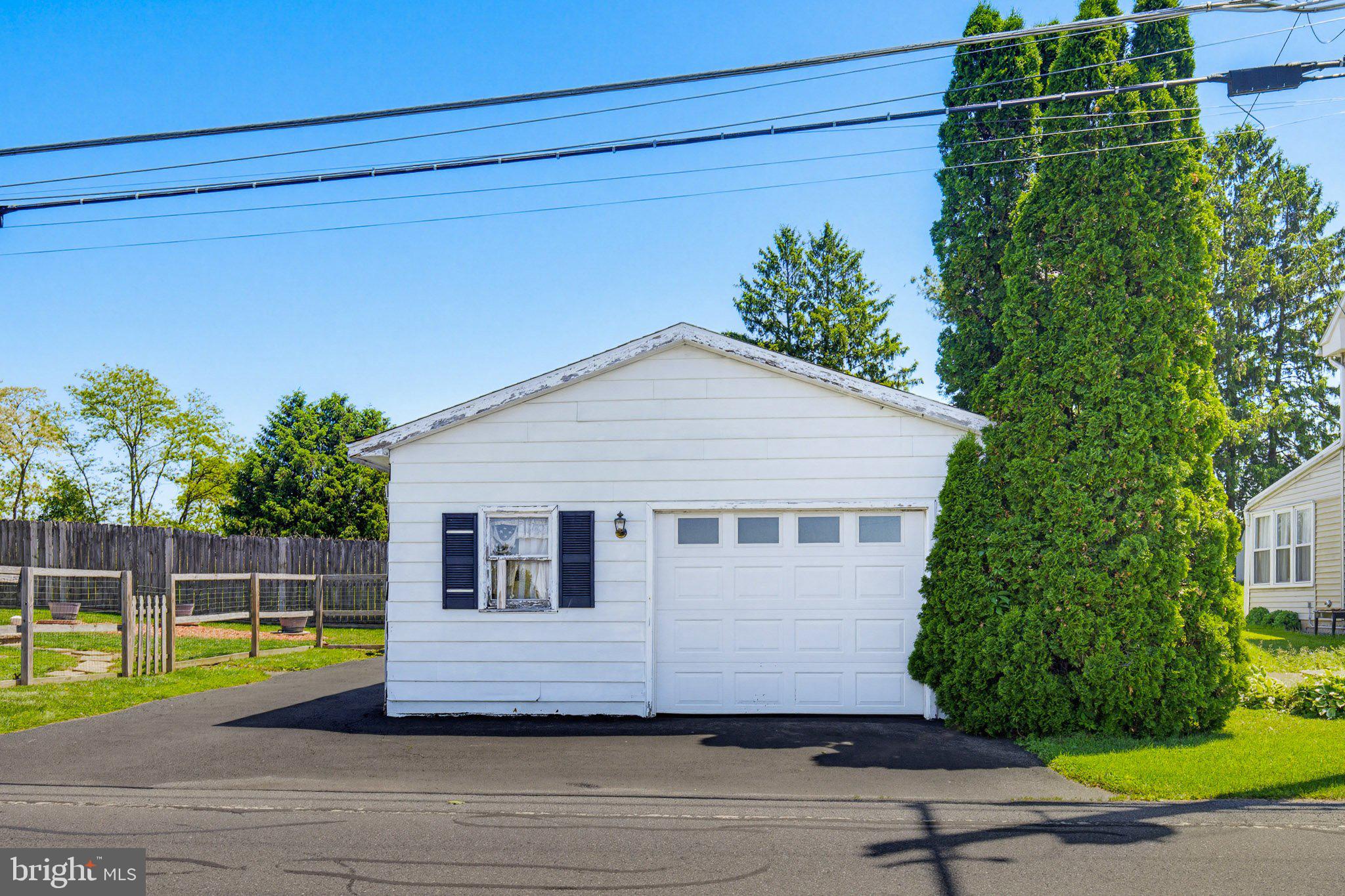 KINDERHOOK - Residential