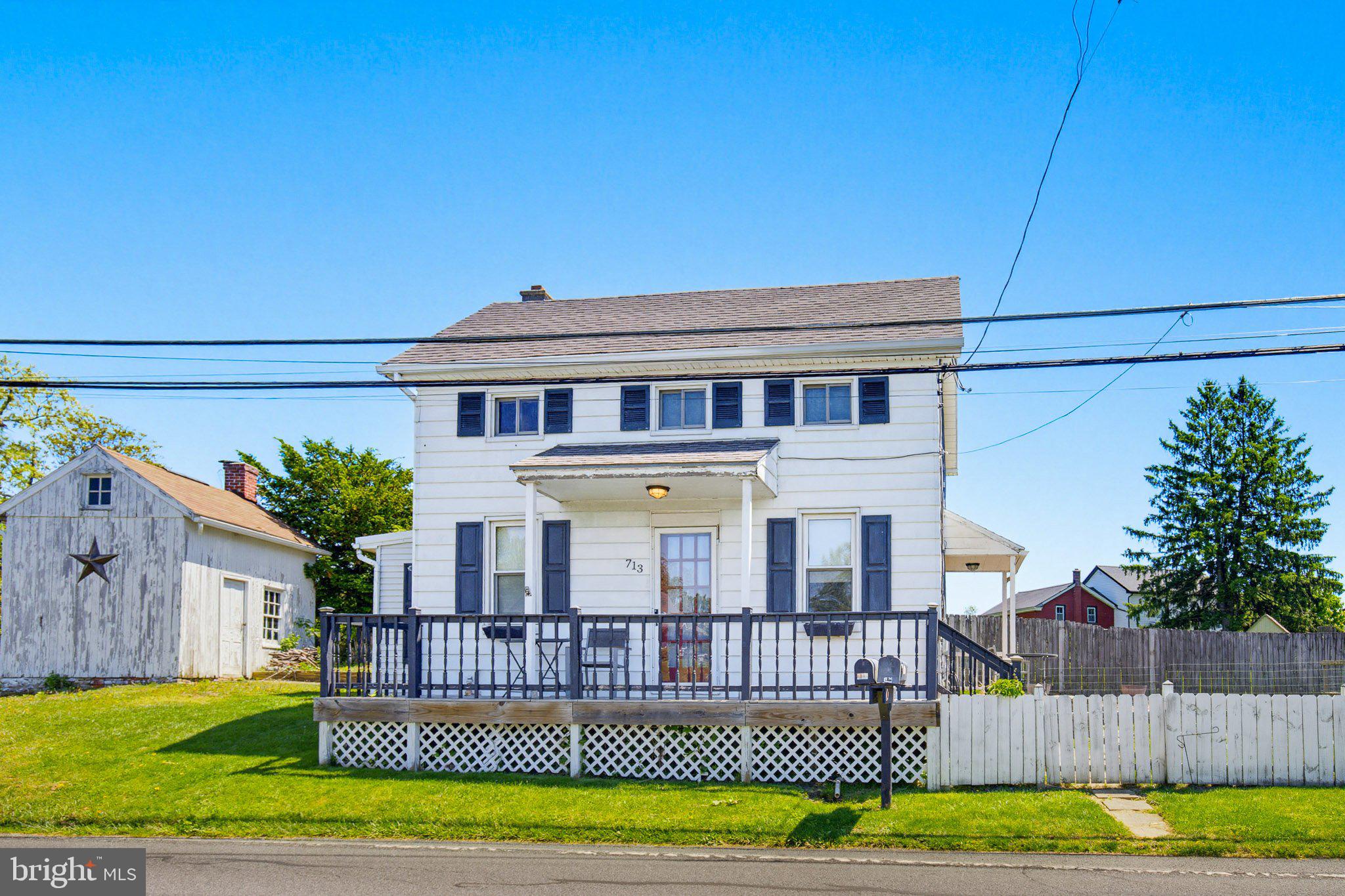 KINDERHOOK - Residential
