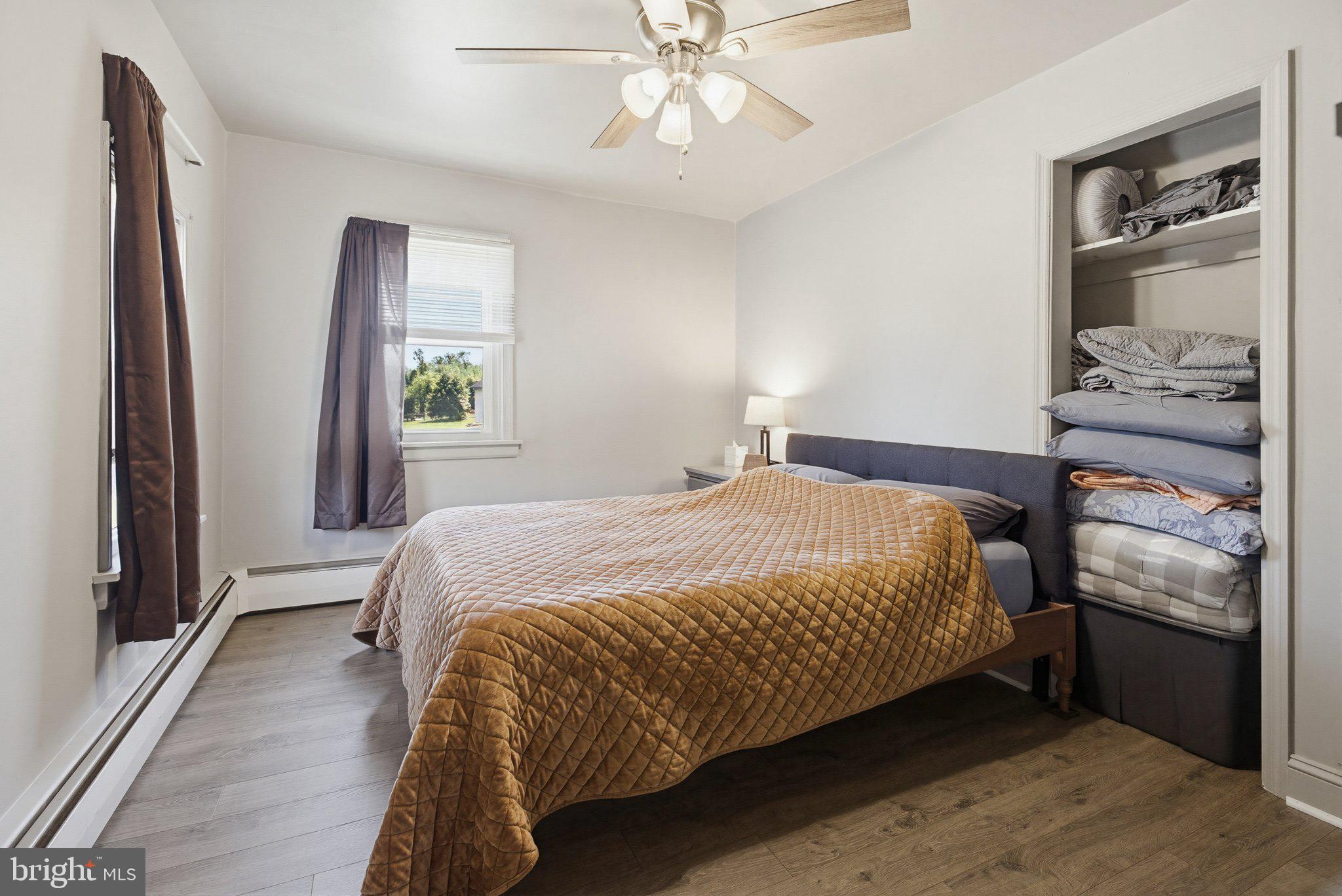 KINDERHOOK - Residential