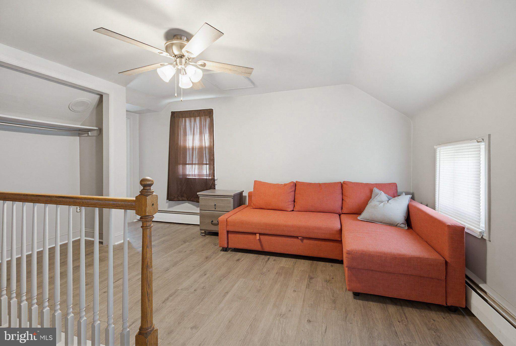 KINDERHOOK - Residential