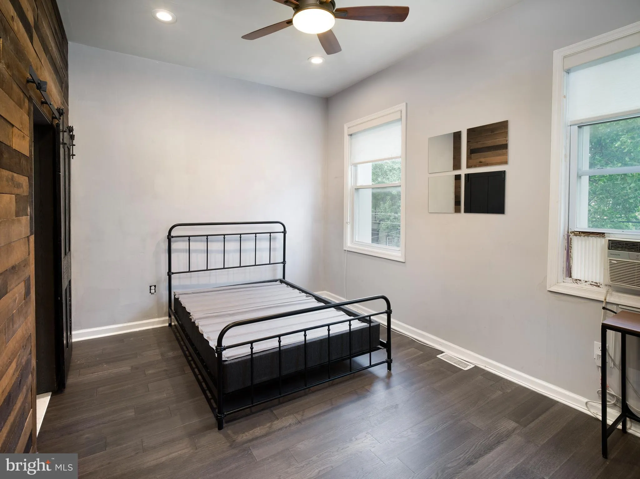 Philadelphia, Pennsylvania 19146, United States, 3 Bedrooms Bedrooms, ,3 BathroomsBathrooms,Residential,Active,175857