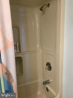 QUEENS LANDING - Residential Lease