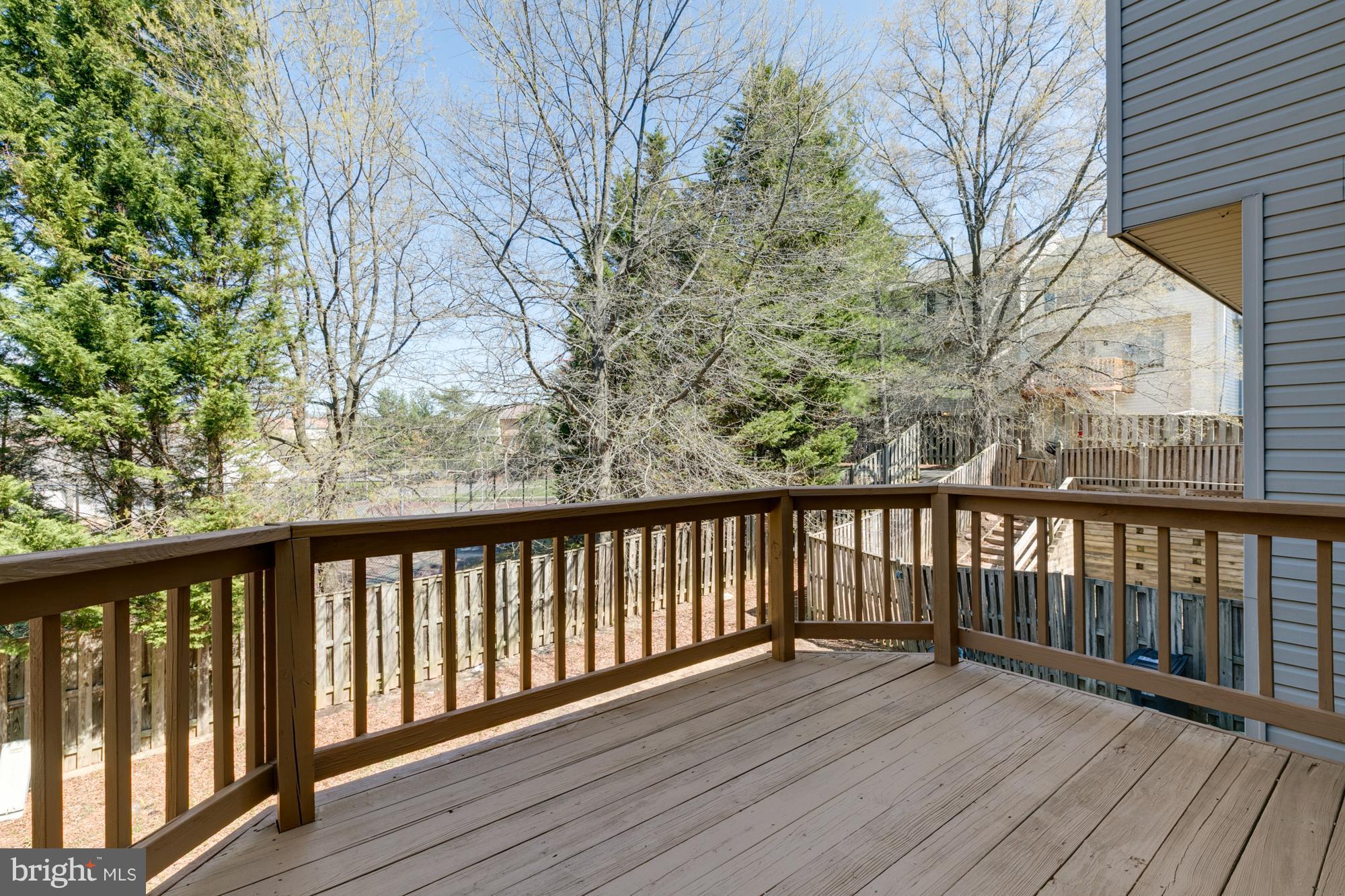 COLONY SQUARE - Residential