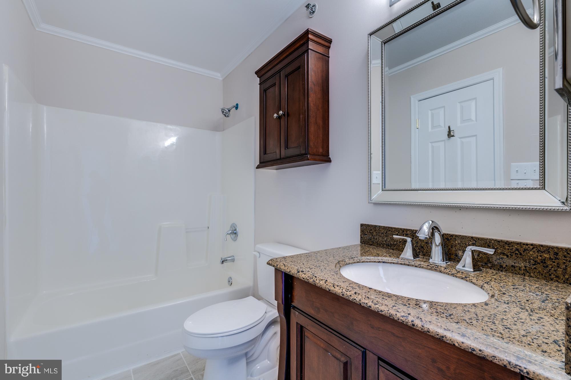 COLONY SQUARE - Residential