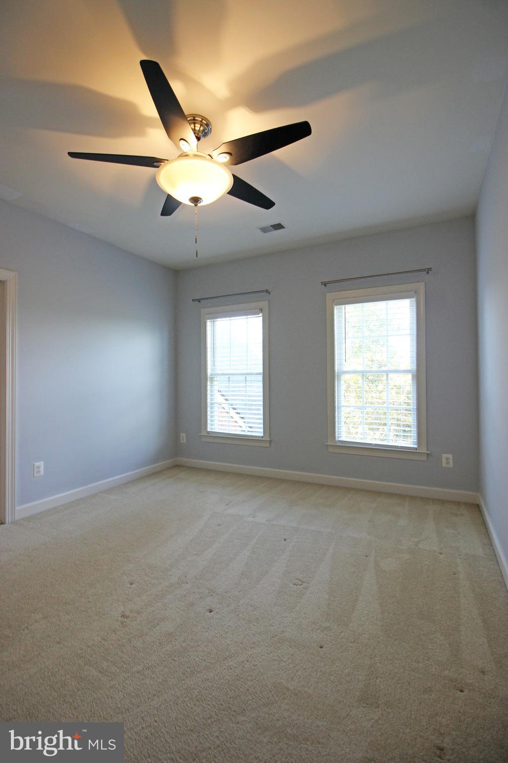 ASHBURN - Residential Lease