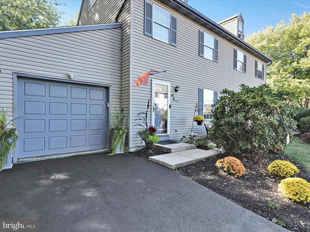 Photo of 181 Stone House Lane, COLUMBIA, PA 17512 (MLS # PALA2077856)