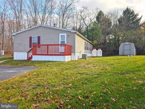 48 Meadowview Court, New Bloomfield, PA MLS: PAPY2006662