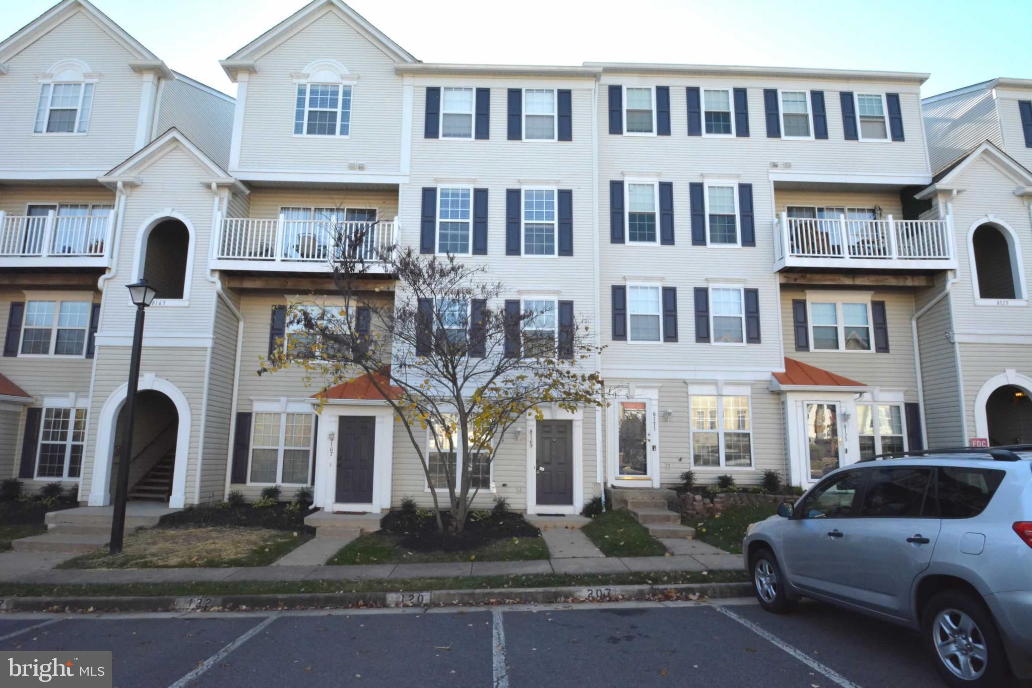 CONDO AT GUNSTON CORNER - Residential