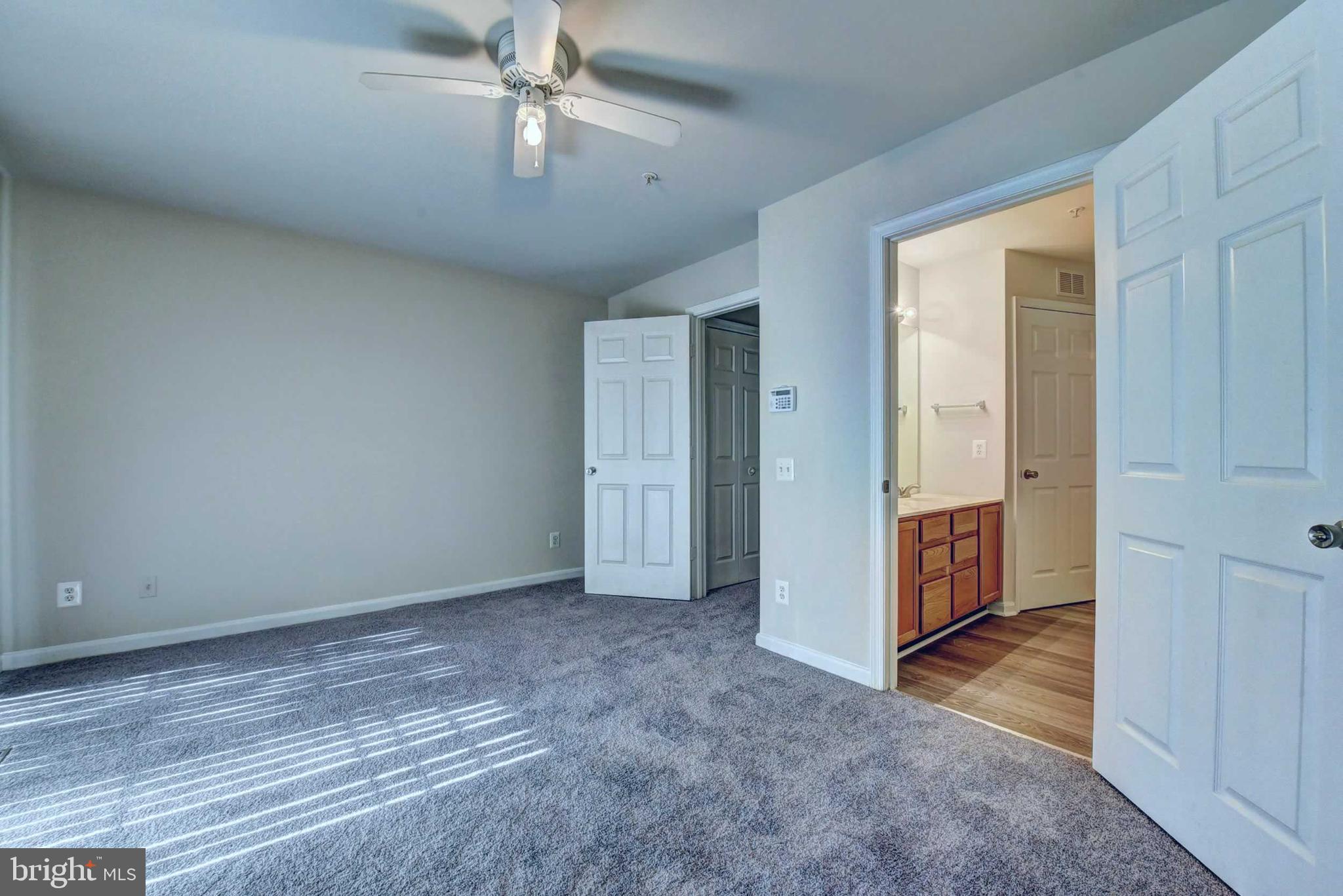 CONDO AT GUNSTON CORNER - Residential