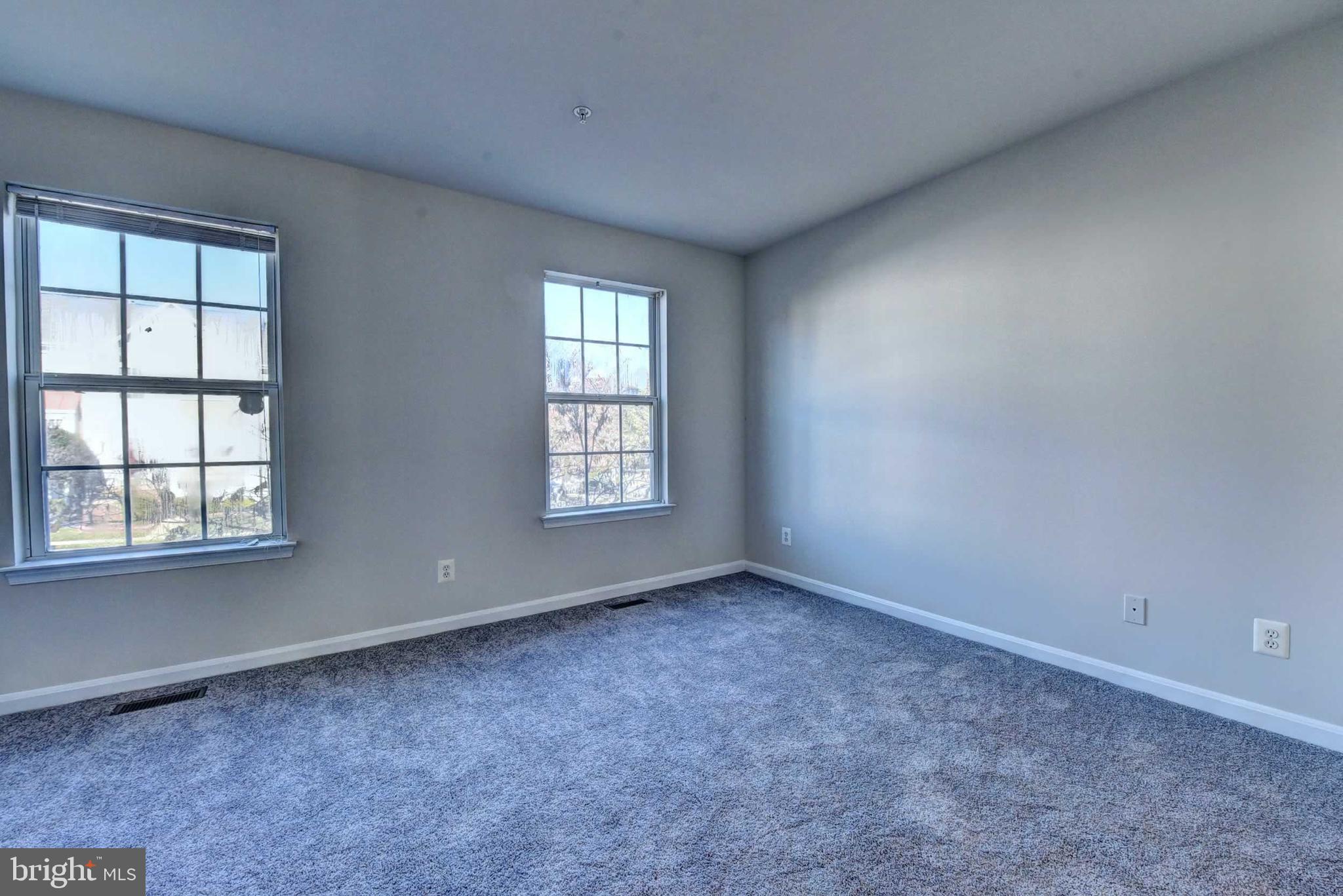 CONDO AT GUNSTON CORNER - Residential