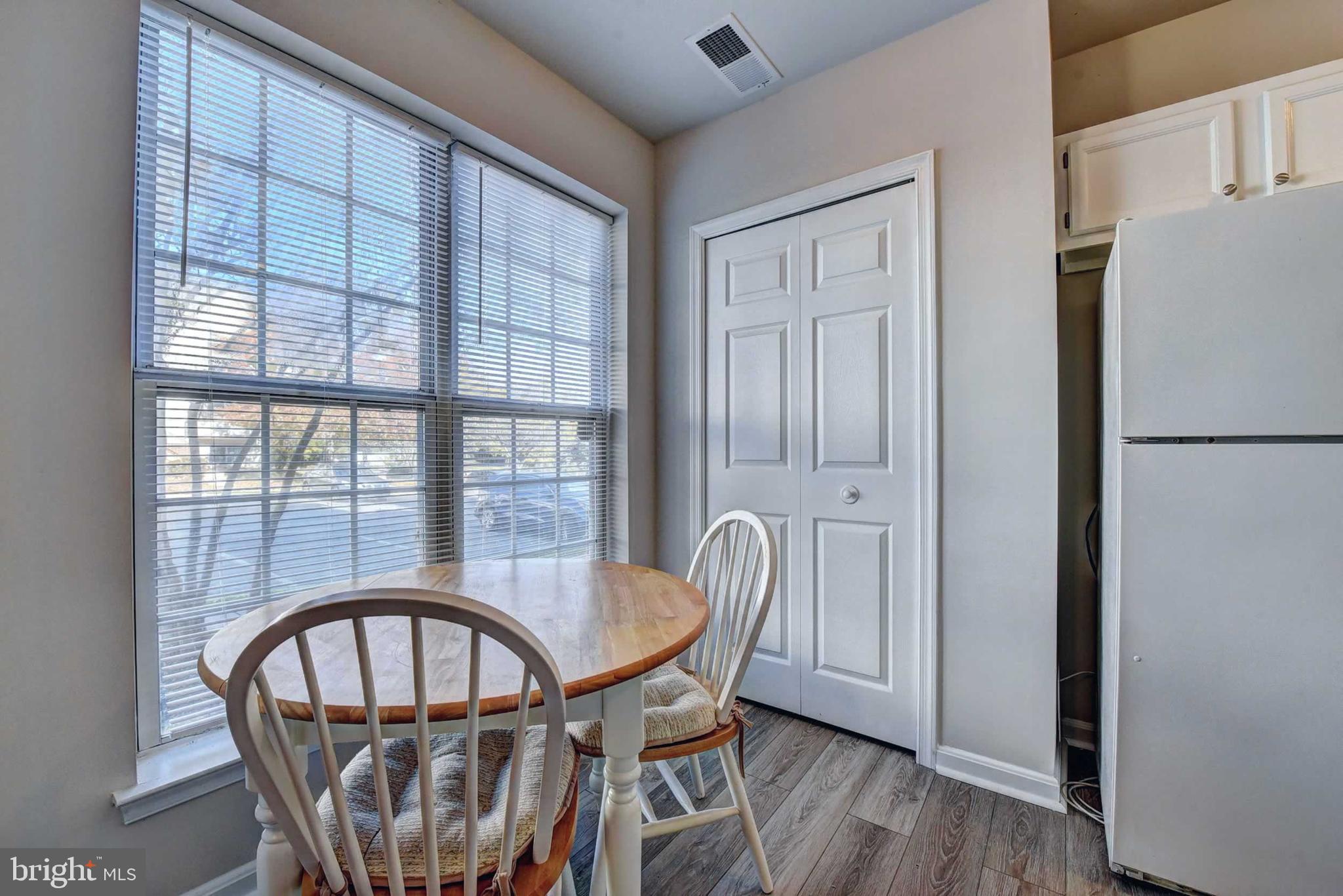 CONDO AT GUNSTON CORNER - Residential