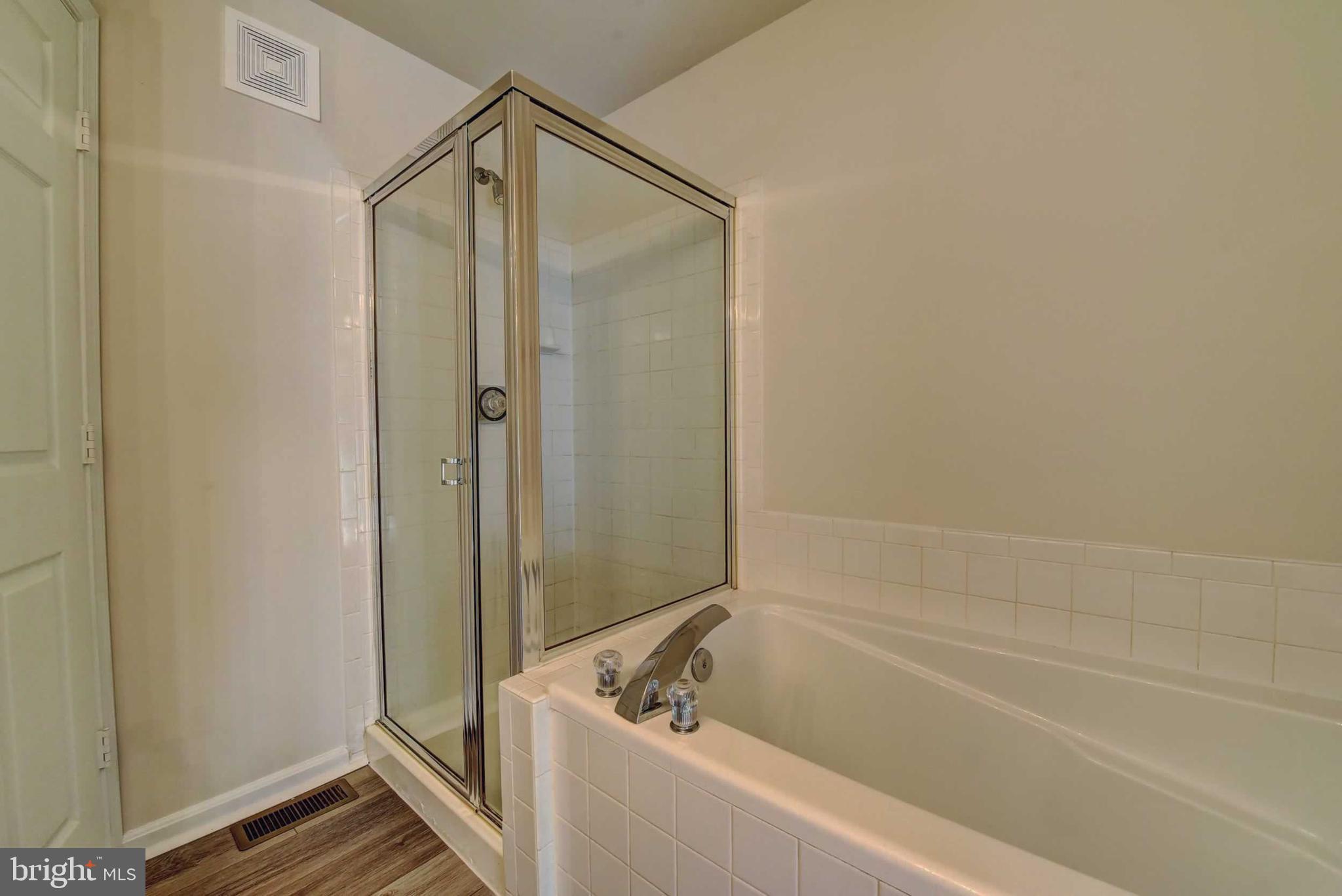 CONDO AT GUNSTON CORNER - Residential