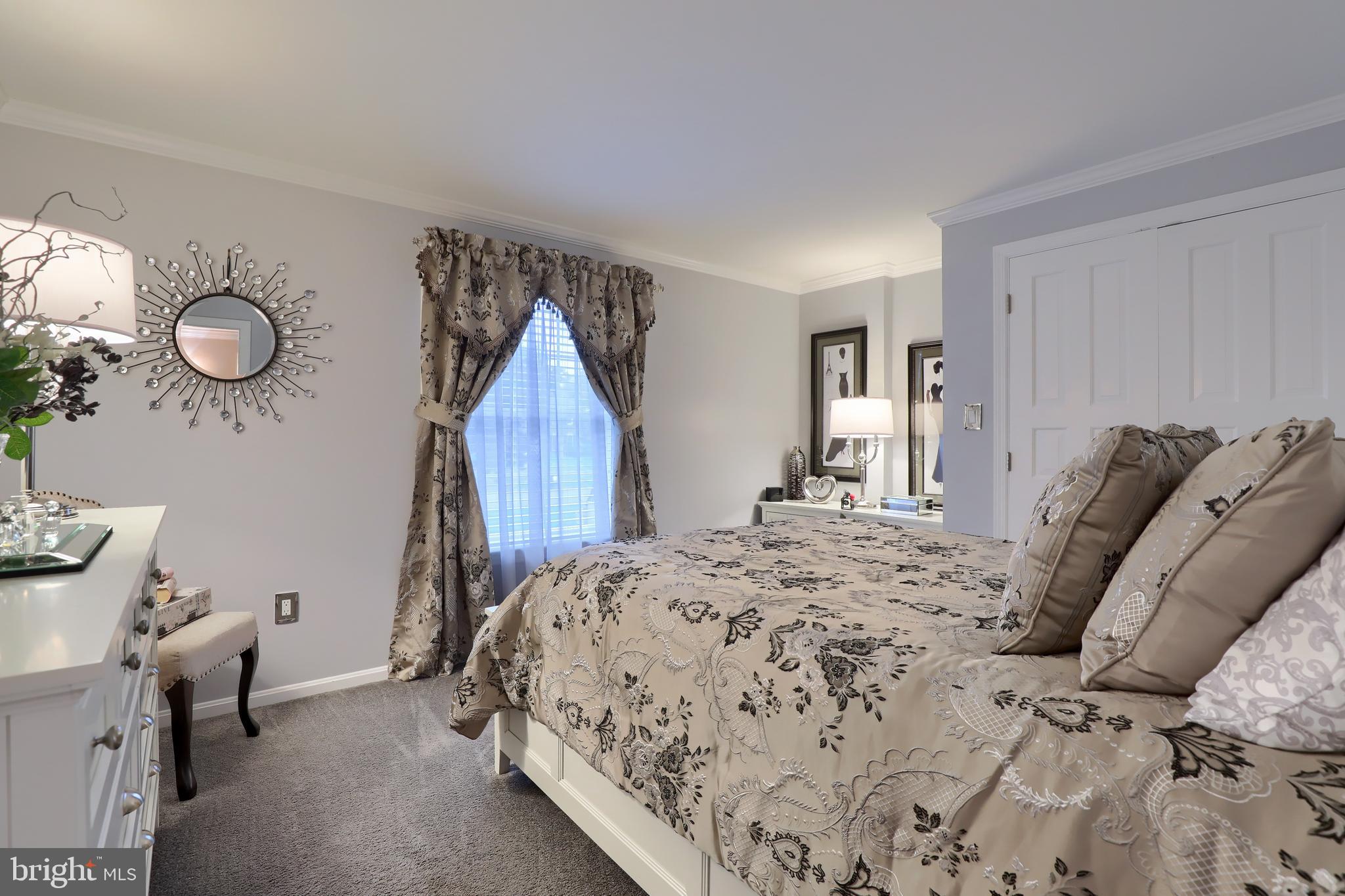 SCHOOL LANE HILLS - Residential