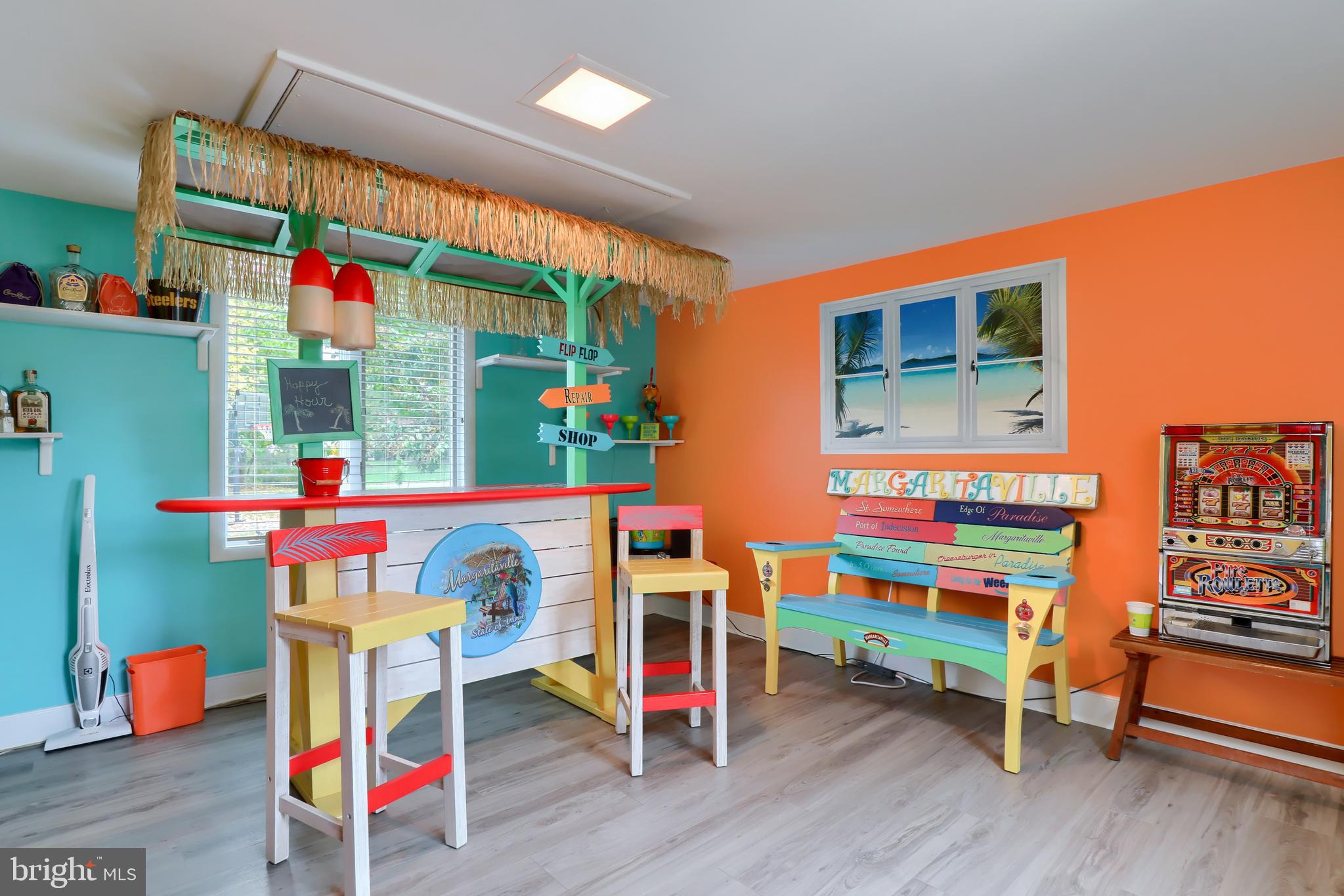SCHOOL LANE HILLS - Residential