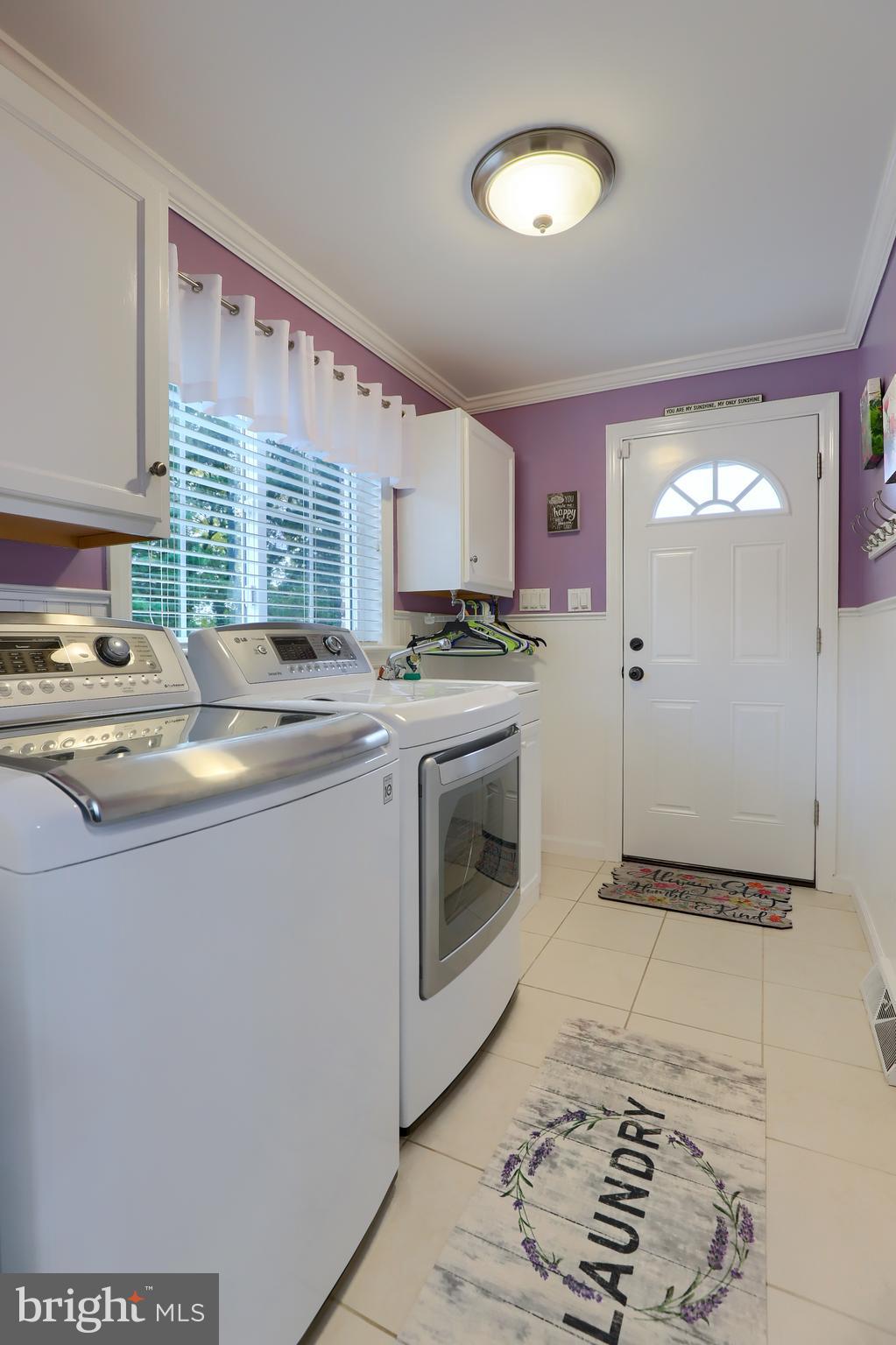 SCHOOL LANE HILLS - Residential