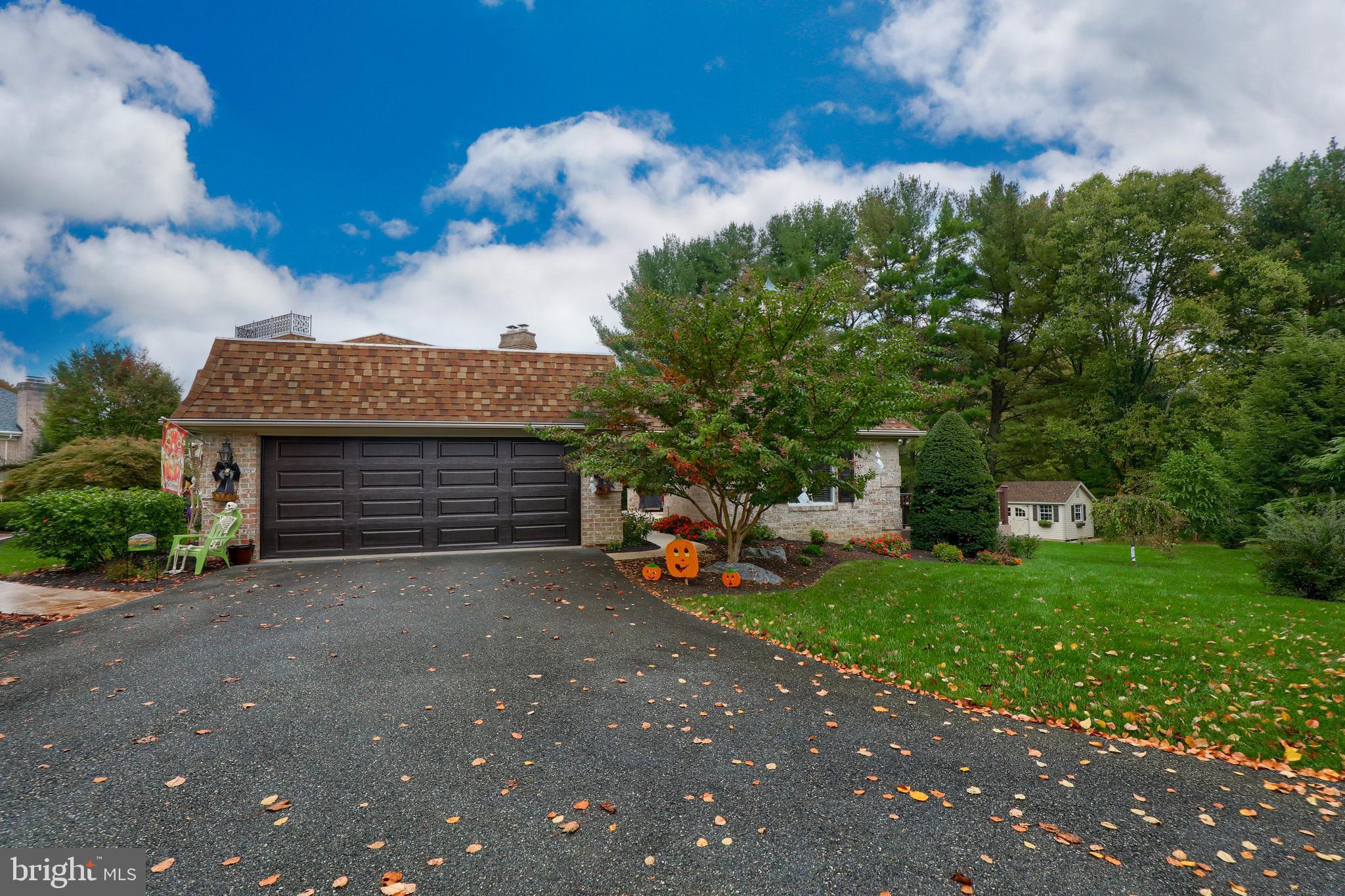 SCHOOL LANE HILLS - Residential
