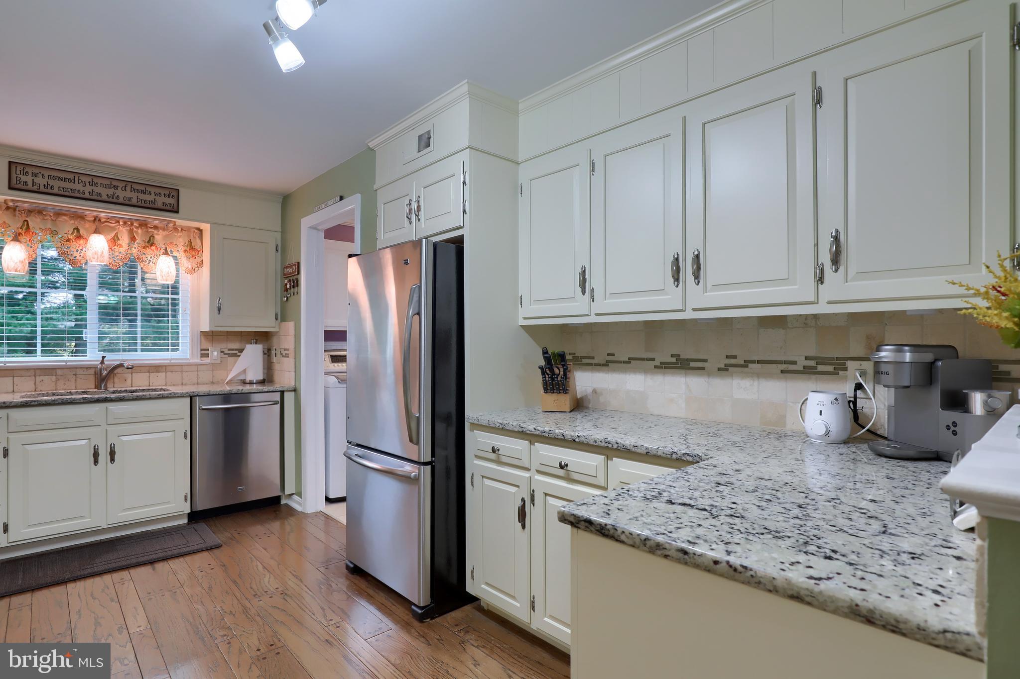 SCHOOL LANE HILLS - Residential